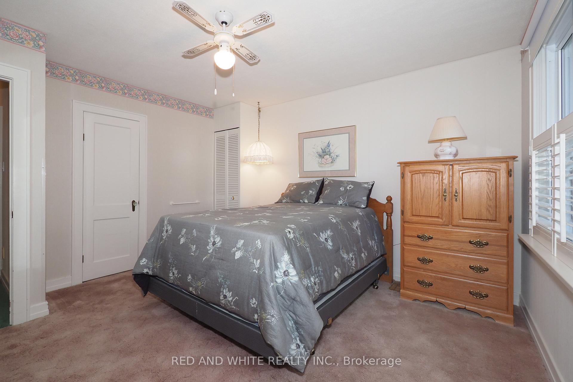 Photo 17 of 111 North Drive N, Kitchener — HOMEH