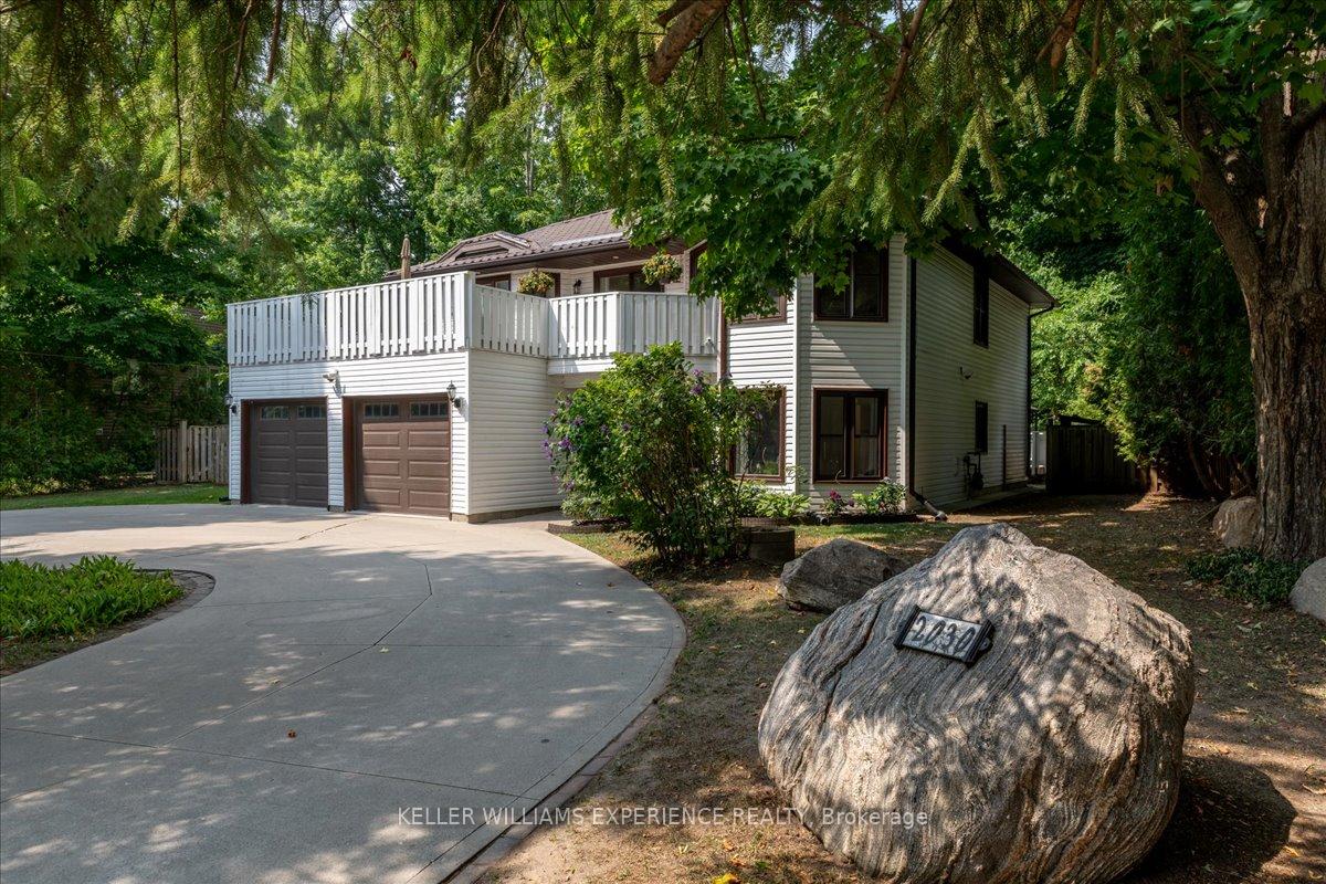 Front of 2030 Lilac Drive