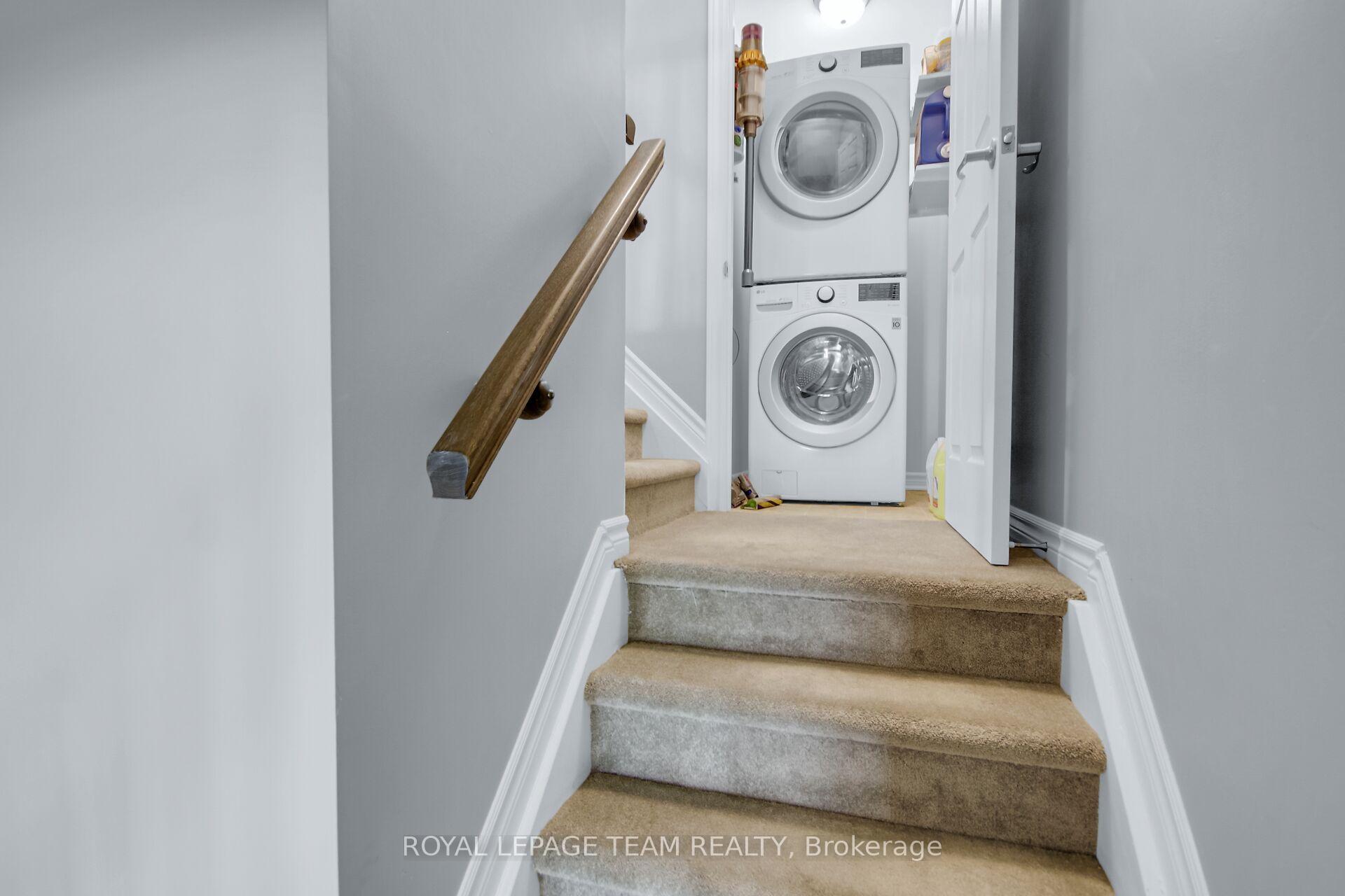 Photo 5 of 250 Clintonia Street, Ottawa, Kanata - Emerald Meadows/Trailwest — HOMEH