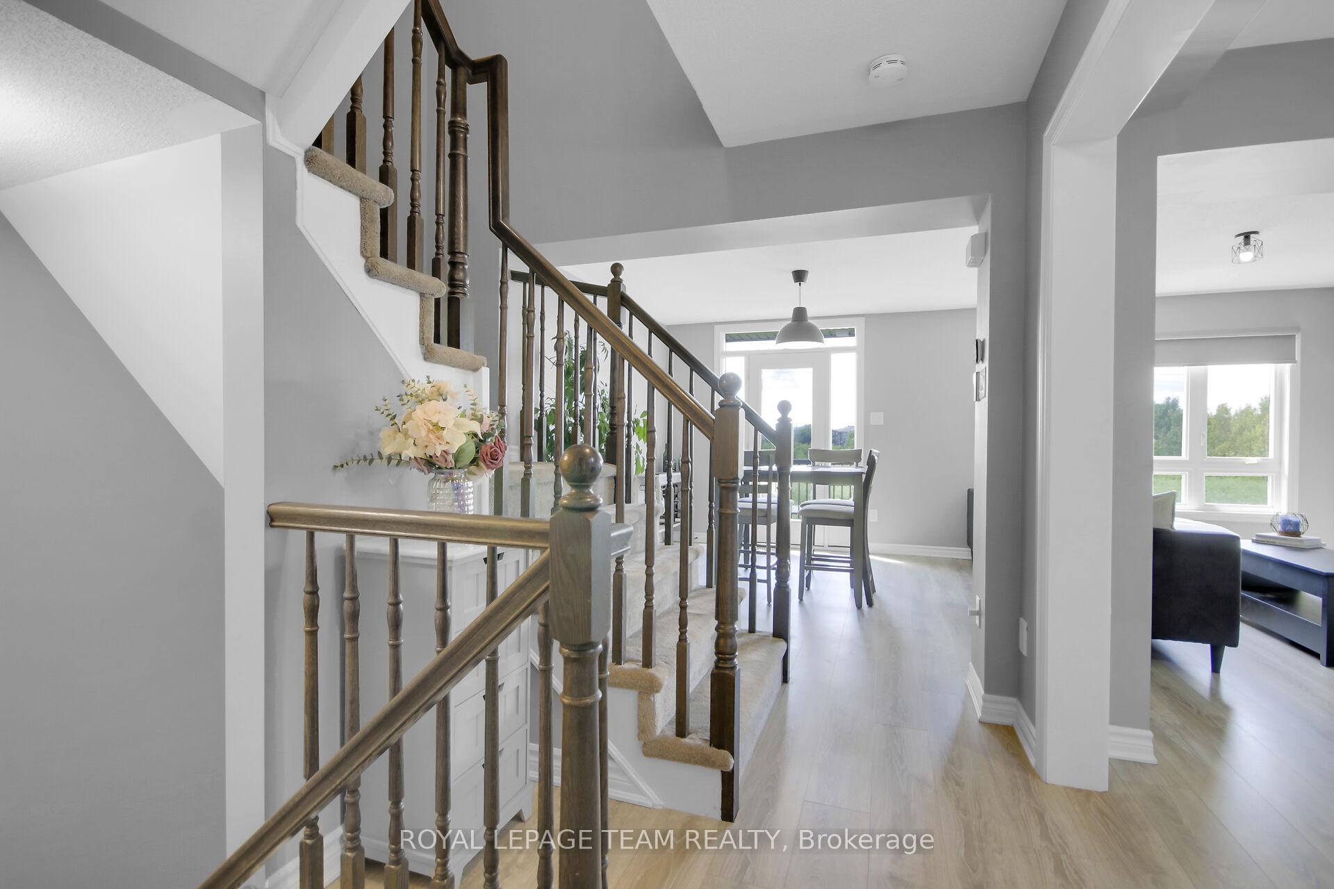 Photo 6 of 250 Clintonia Street, Ottawa, Kanata - Emerald Meadows/Trailwest — HOMEH
