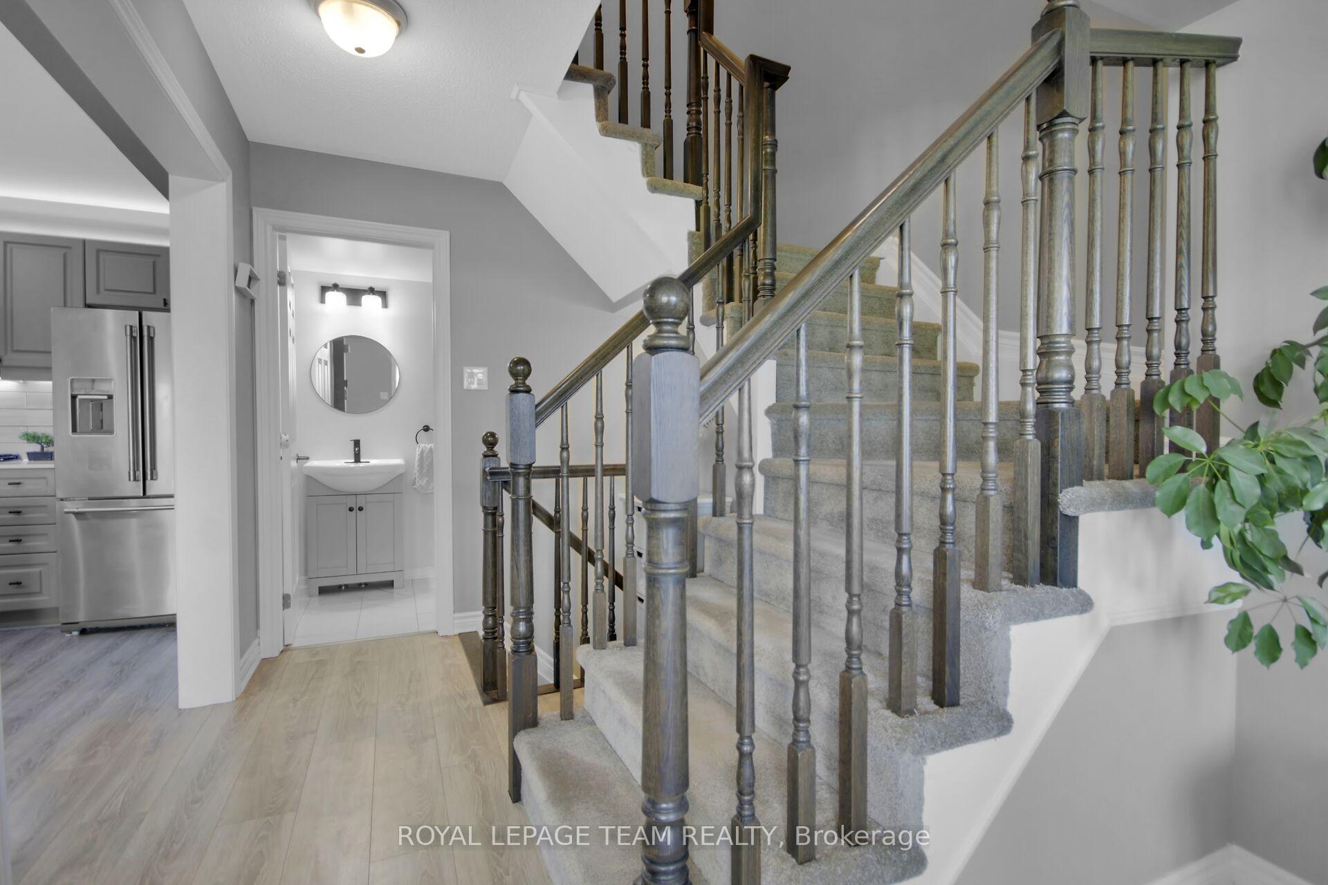 Photo 7 of 250 Clintonia Street, Ottawa, Kanata - Emerald Meadows/Trailwest — HOMEH