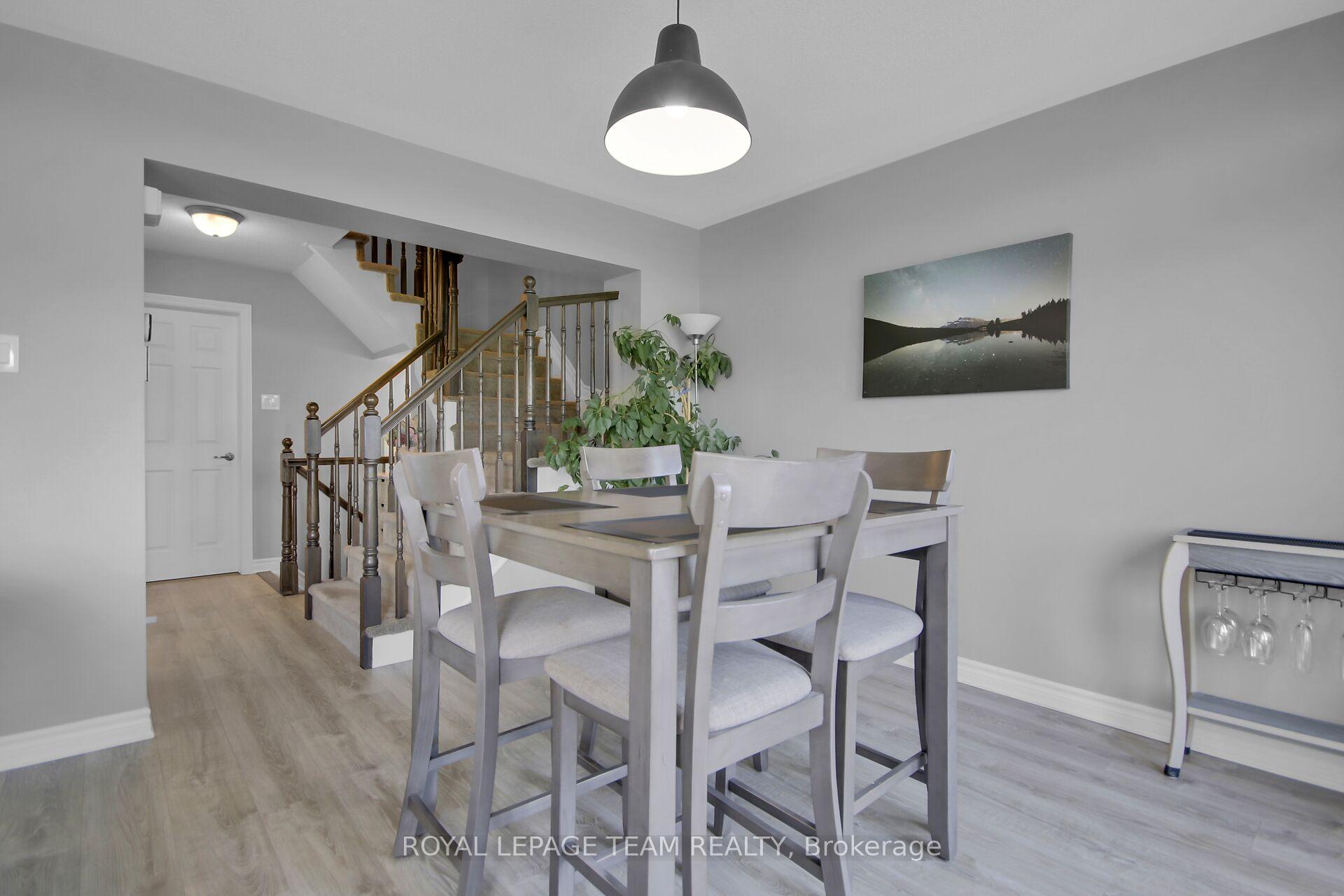 Photo 8 of 250 Clintonia Street, Ottawa, Kanata - Emerald Meadows/Trailwest — HOMEH
