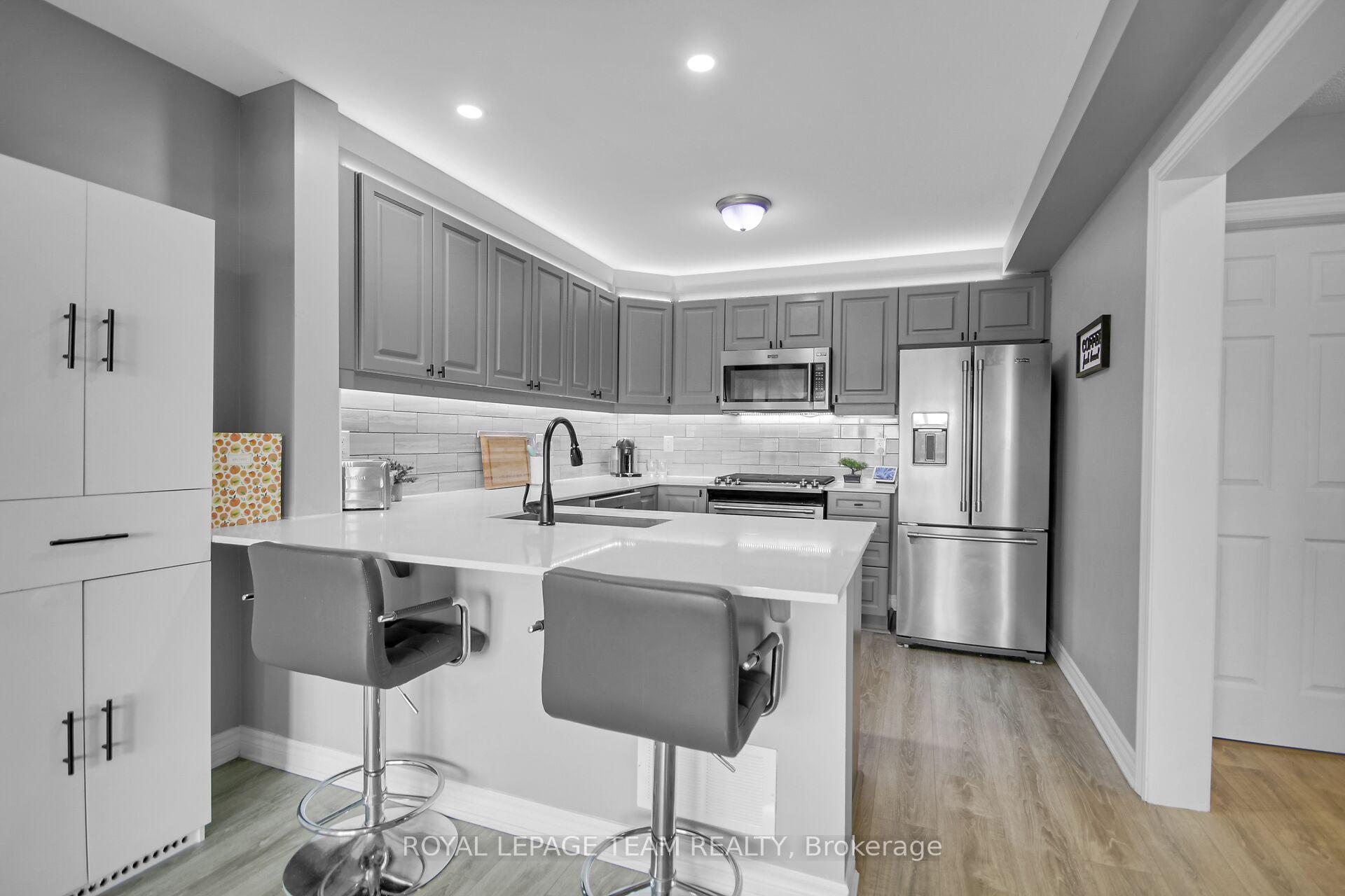 Photo 14 of 250 Clintonia Street, Ottawa, Kanata - Emerald Meadows/Trailwest — HOMEH