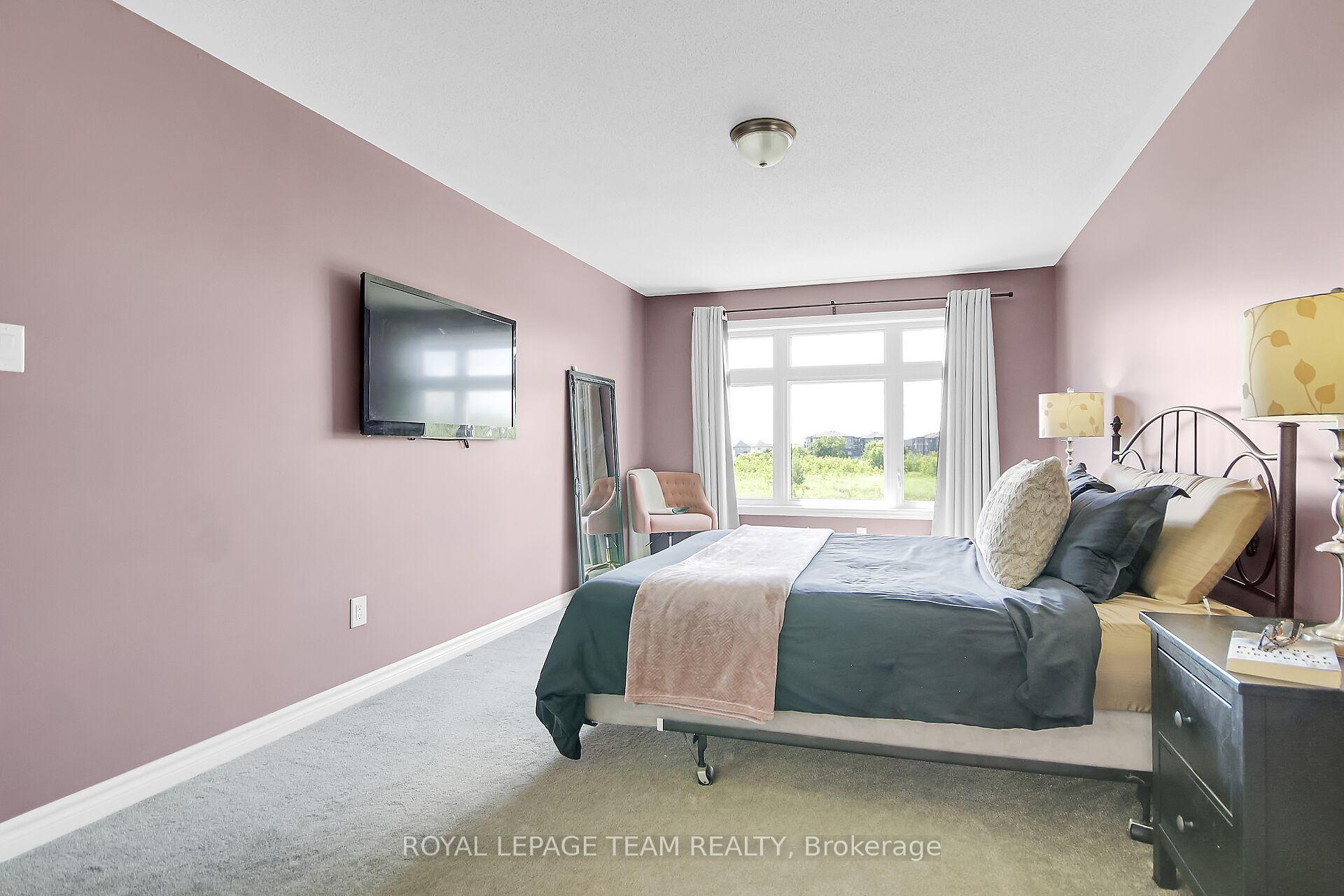 Photo 20 of 250 Clintonia Street, Ottawa, Kanata - Emerald Meadows/Trailwest — HOMEH