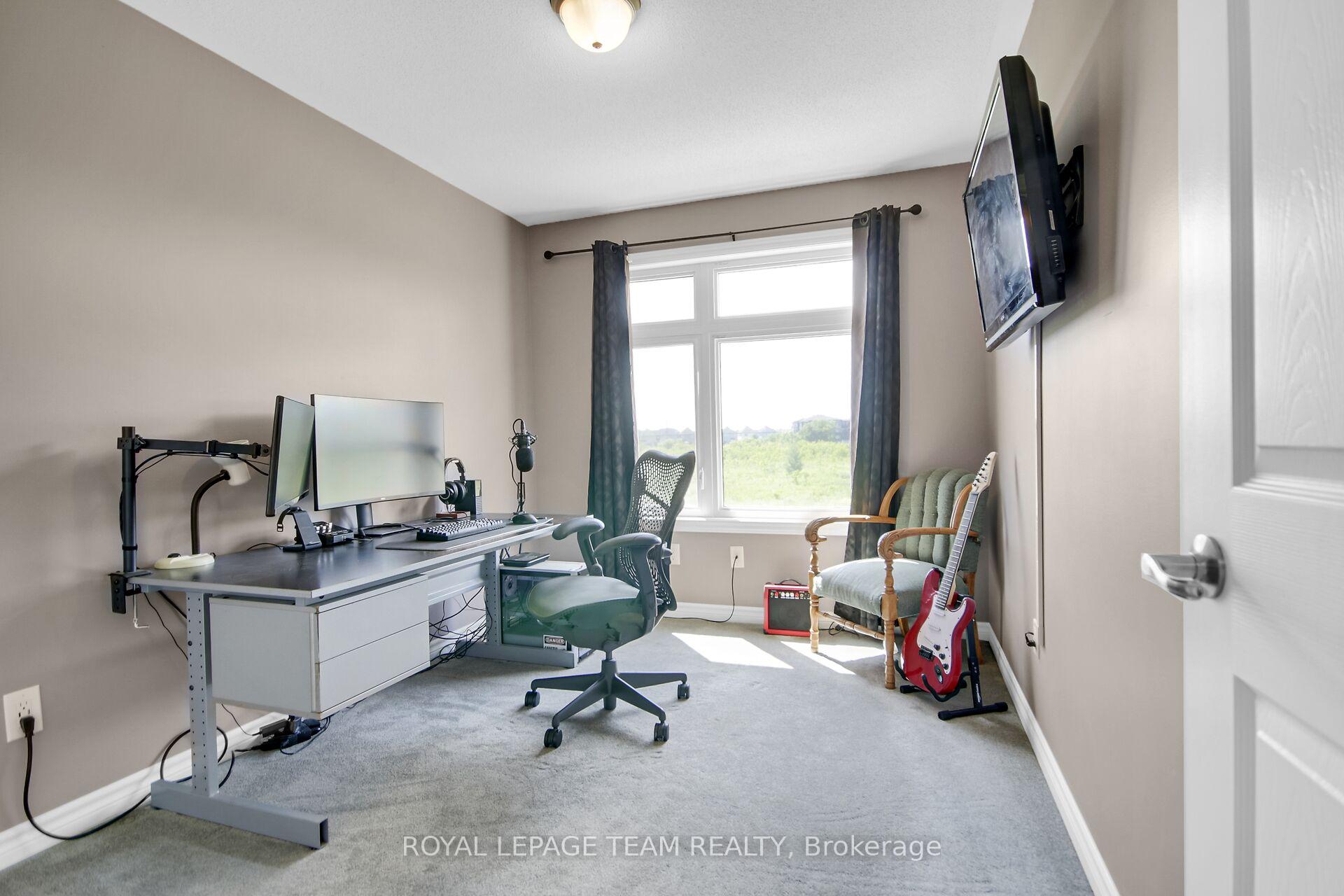 Photo 25 of 250 Clintonia Street, Ottawa, Kanata - Emerald Meadows/Trailwest — HOMEH