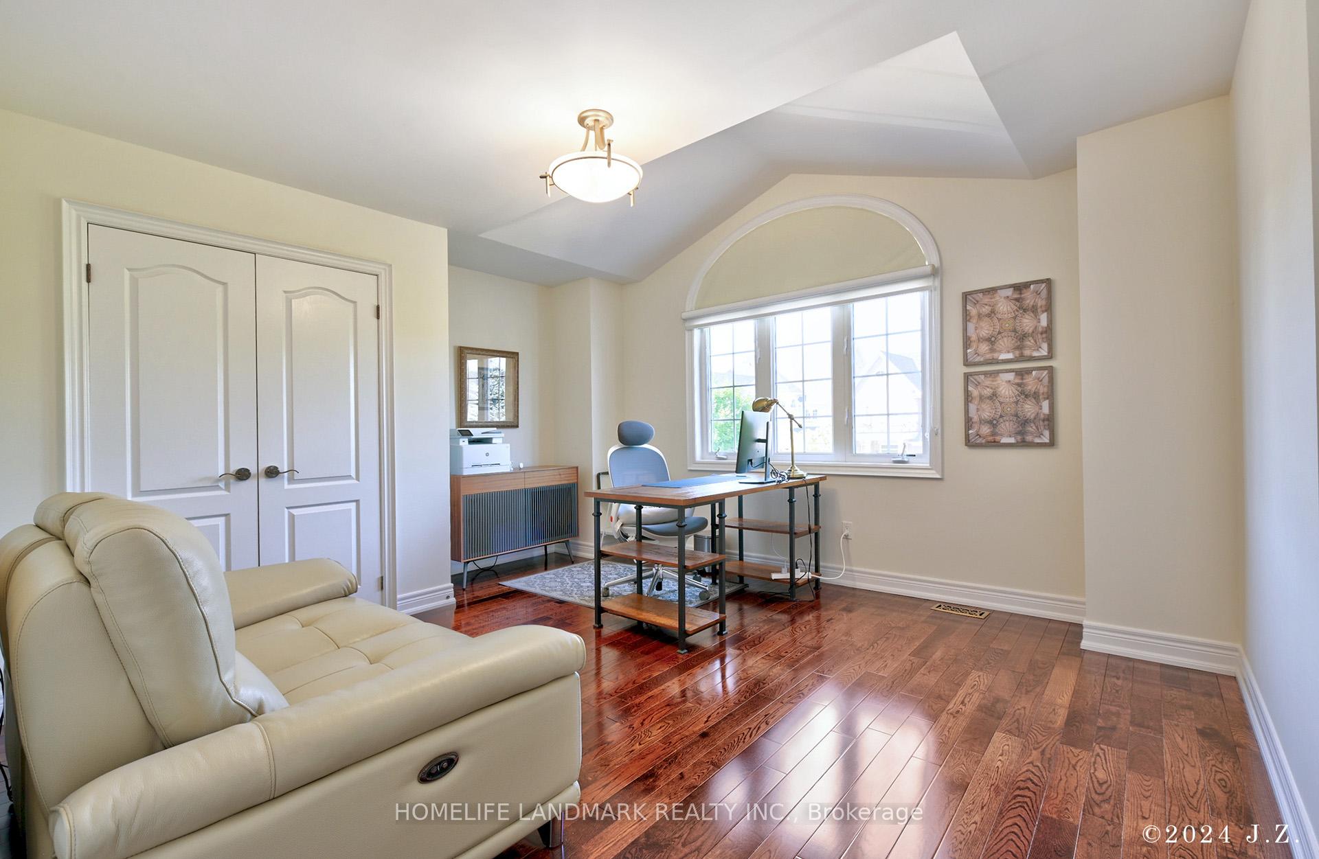 Photo 20 of 57 Castleglen Boulevard, Markham, Berczy — HOMEH