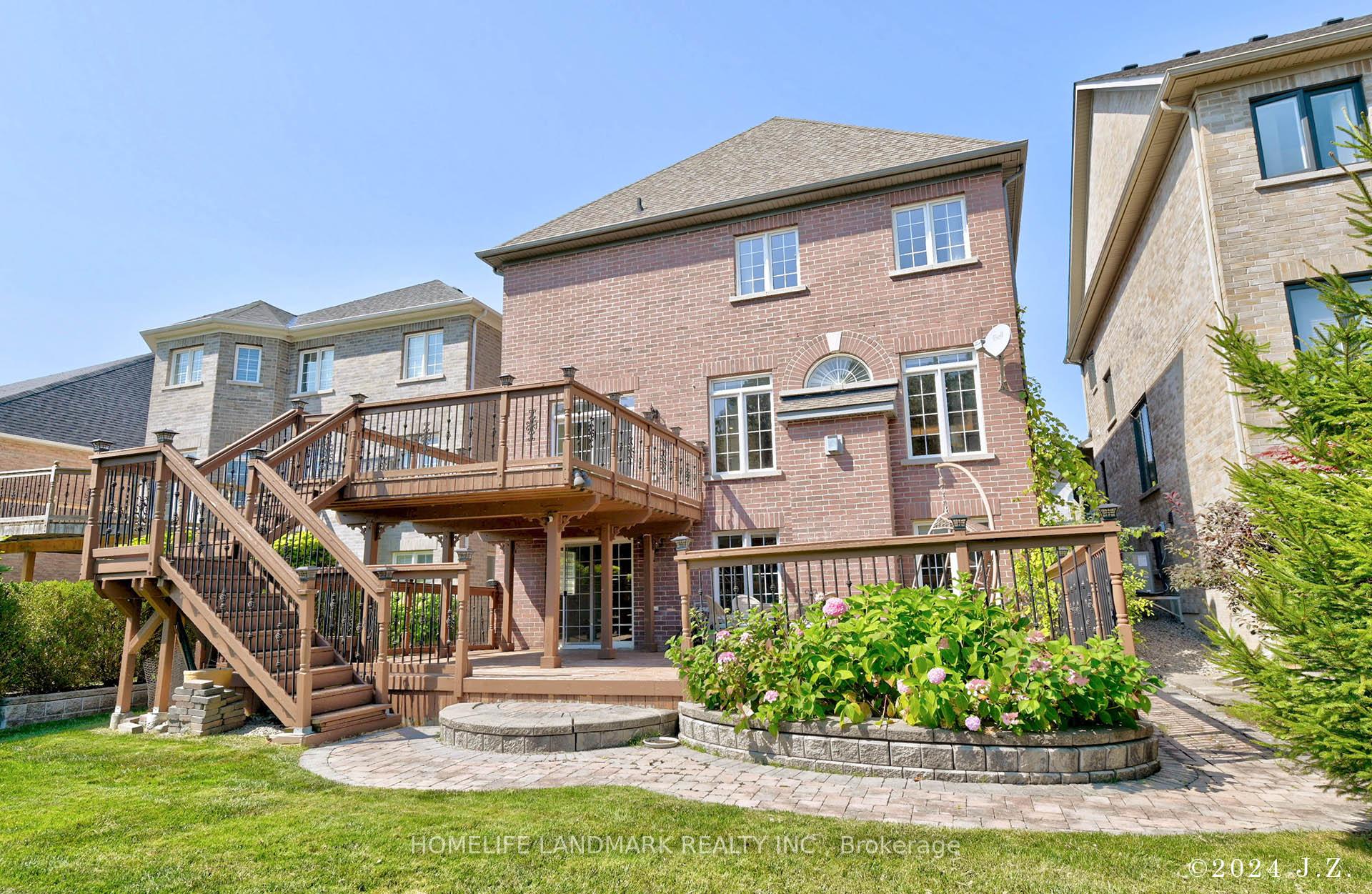 Photo 39 of 57 Castleglen Boulevard, Markham, Berczy — HOMEH