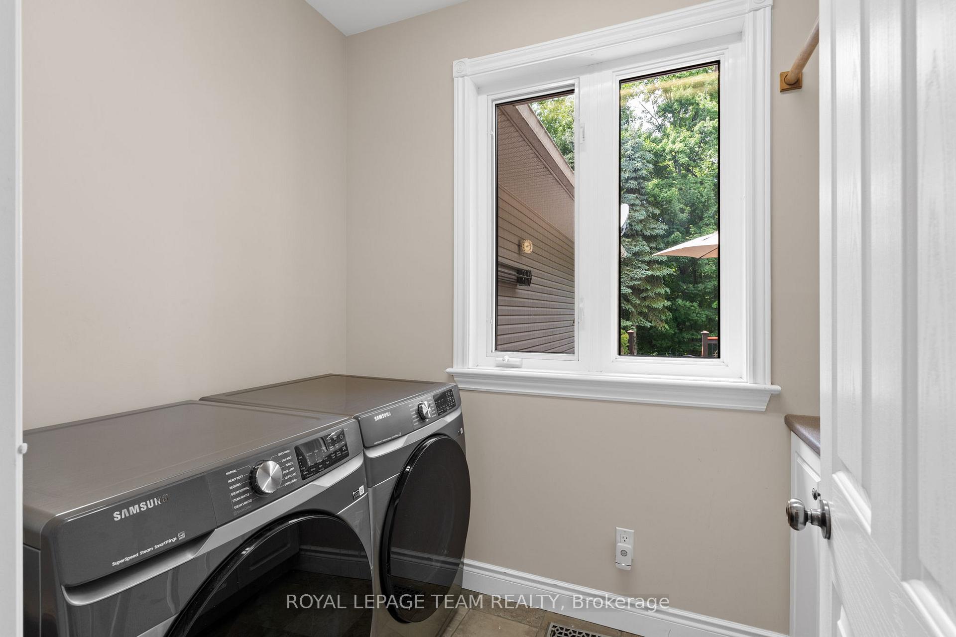 Photo 16 of 38 Roycroft Way, Ottawa, Kanata - Kanata (North West) — HOMEH