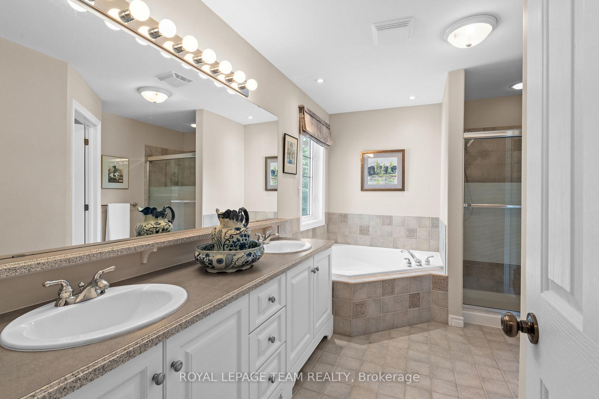 Photo 27 of 38 Roycroft Way, Ottawa, Kanata - Kanata (North West) — HOMEH