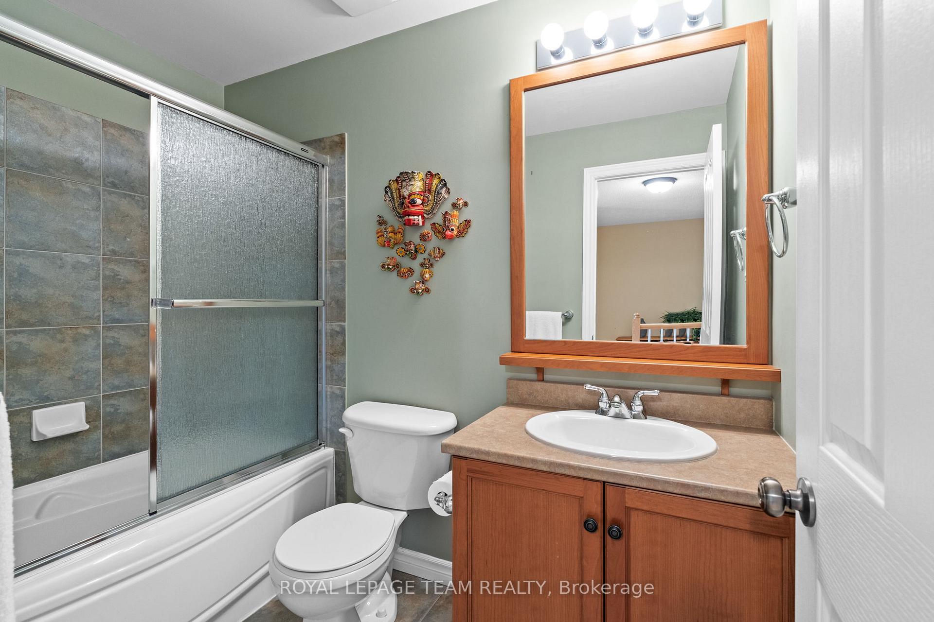 Photo 29 of 38 Roycroft Way, Ottawa, Kanata - Kanata (North West) — HOMEH