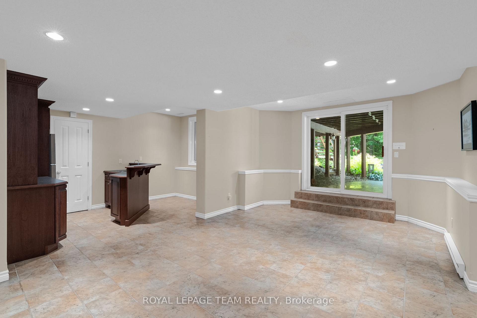 Photo 36 of 38 Roycroft Way, Ottawa, Kanata - Kanata (North West) — HOMEH