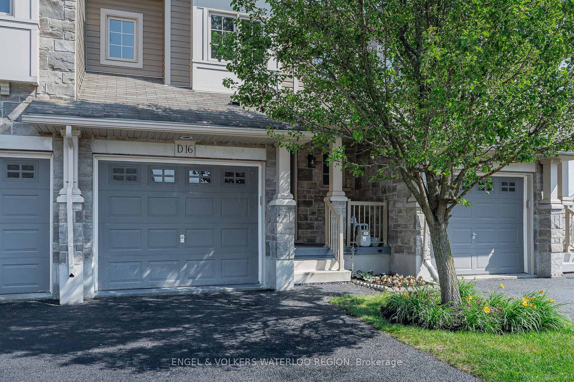 Photo 3 of Unit D16, 6 Upper Mercer Street, Kitchener — HOMEH