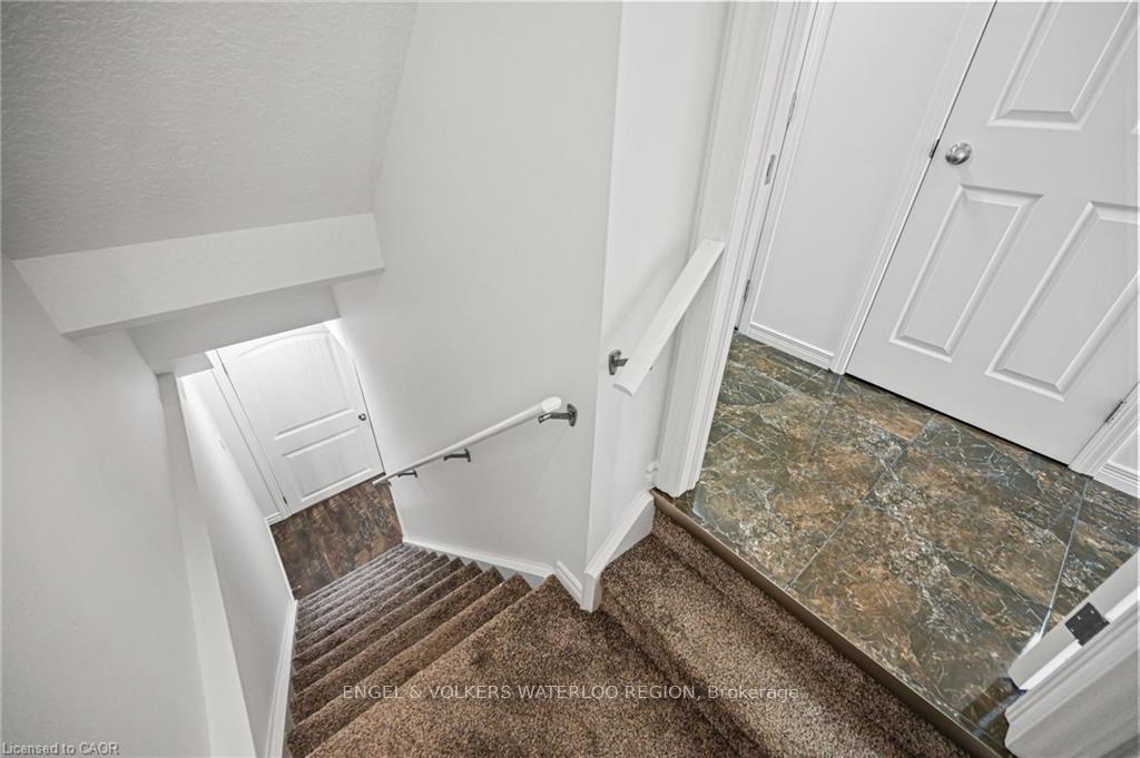 Photo 36 of Unit D16, 6 Upper Mercer Street, Kitchener — HOMEH