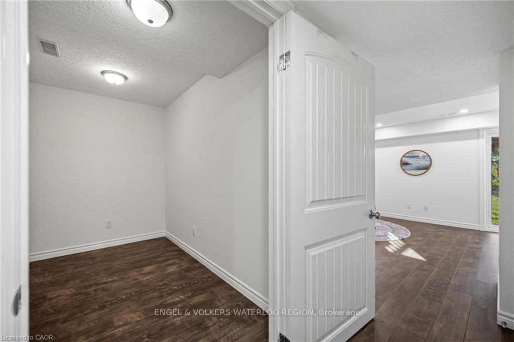 Photo 38 of Unit D16, 6 Upper Mercer Street, Kitchener — HOMEH