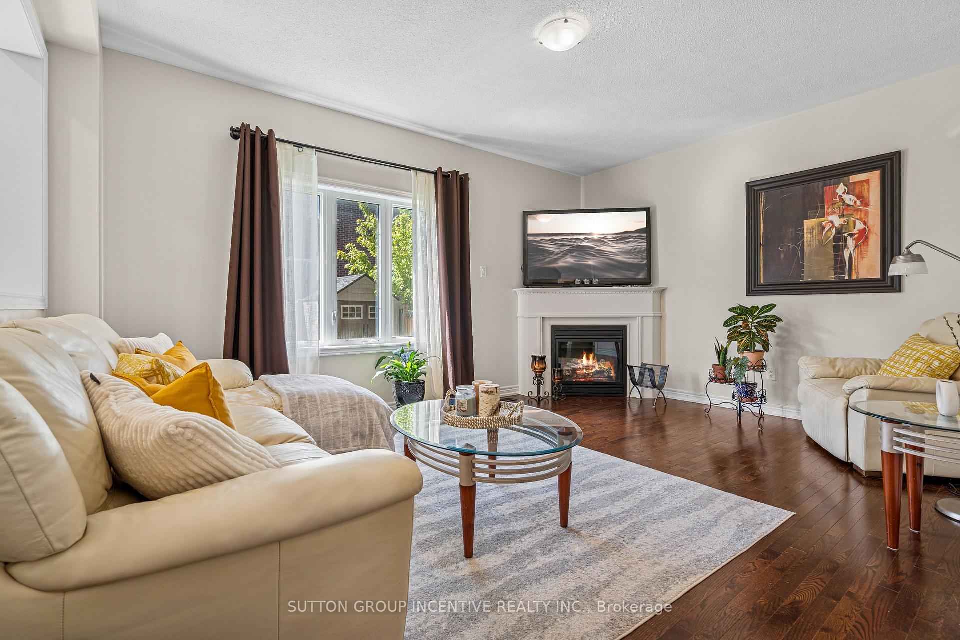 Photo 10 of 1322 Bardeau Street, Innisfil, Lefroy — HOMEH