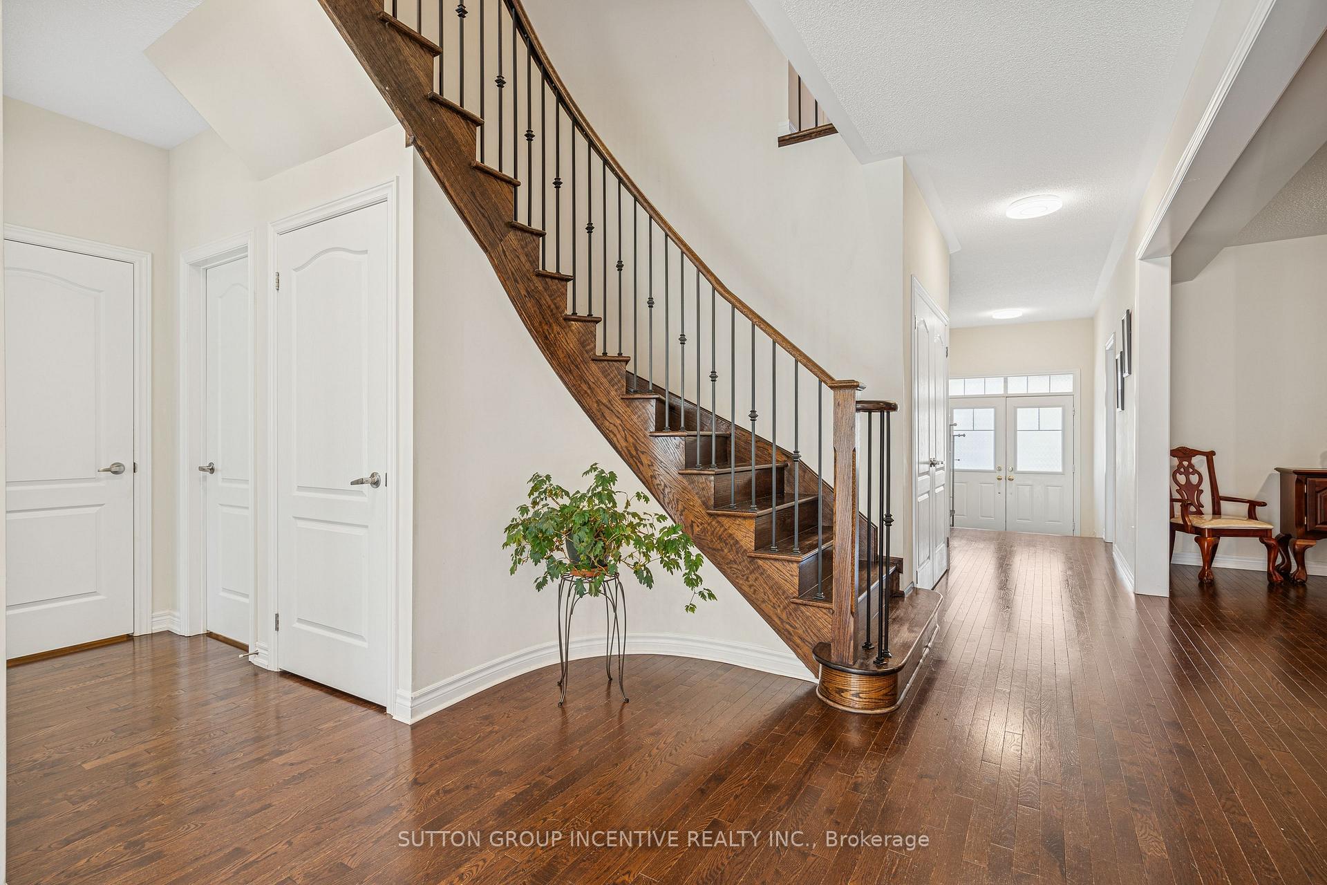 Photo 14 of 1322 Bardeau Street, Innisfil, Lefroy — HOMEH