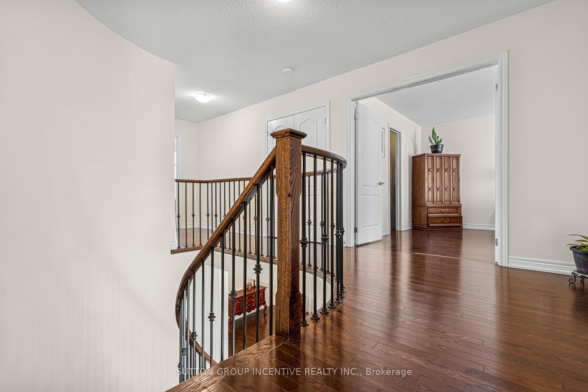 Photo 15 of 1322 Bardeau Street, Innisfil, Lefroy — HOMEH