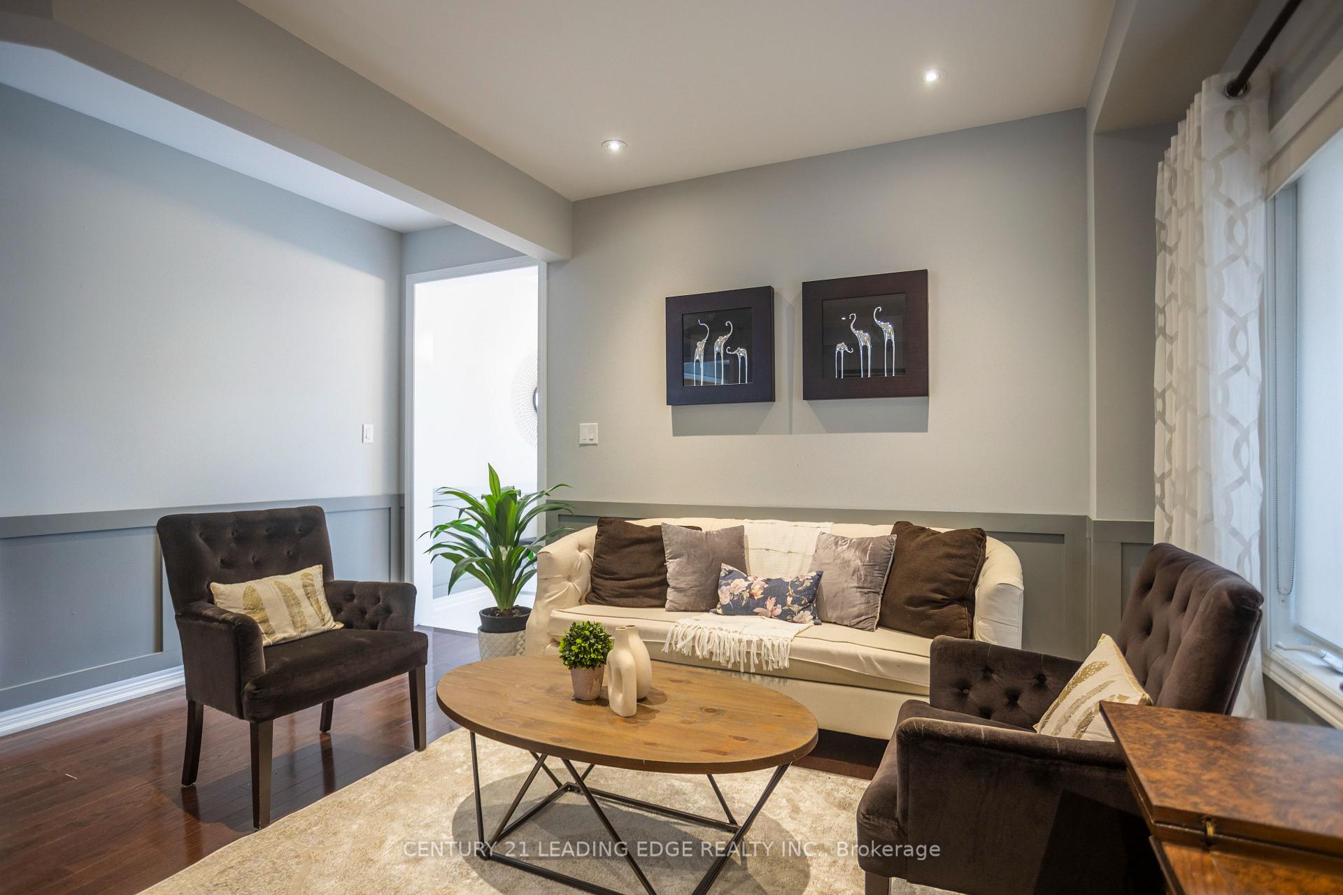 Photo 7 of 72 Pelister Drive, Markham, Greensborough — HOMEH