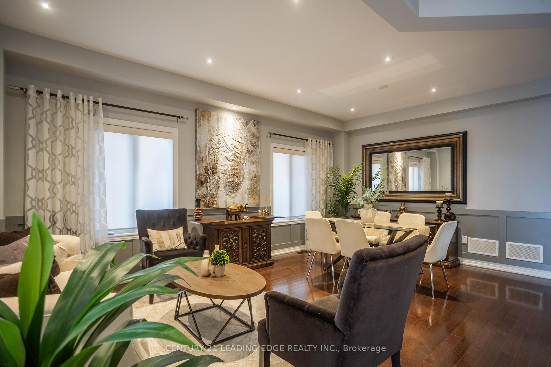 Photo 9 of 72 Pelister Drive, Markham, Greensborough — HOMEH