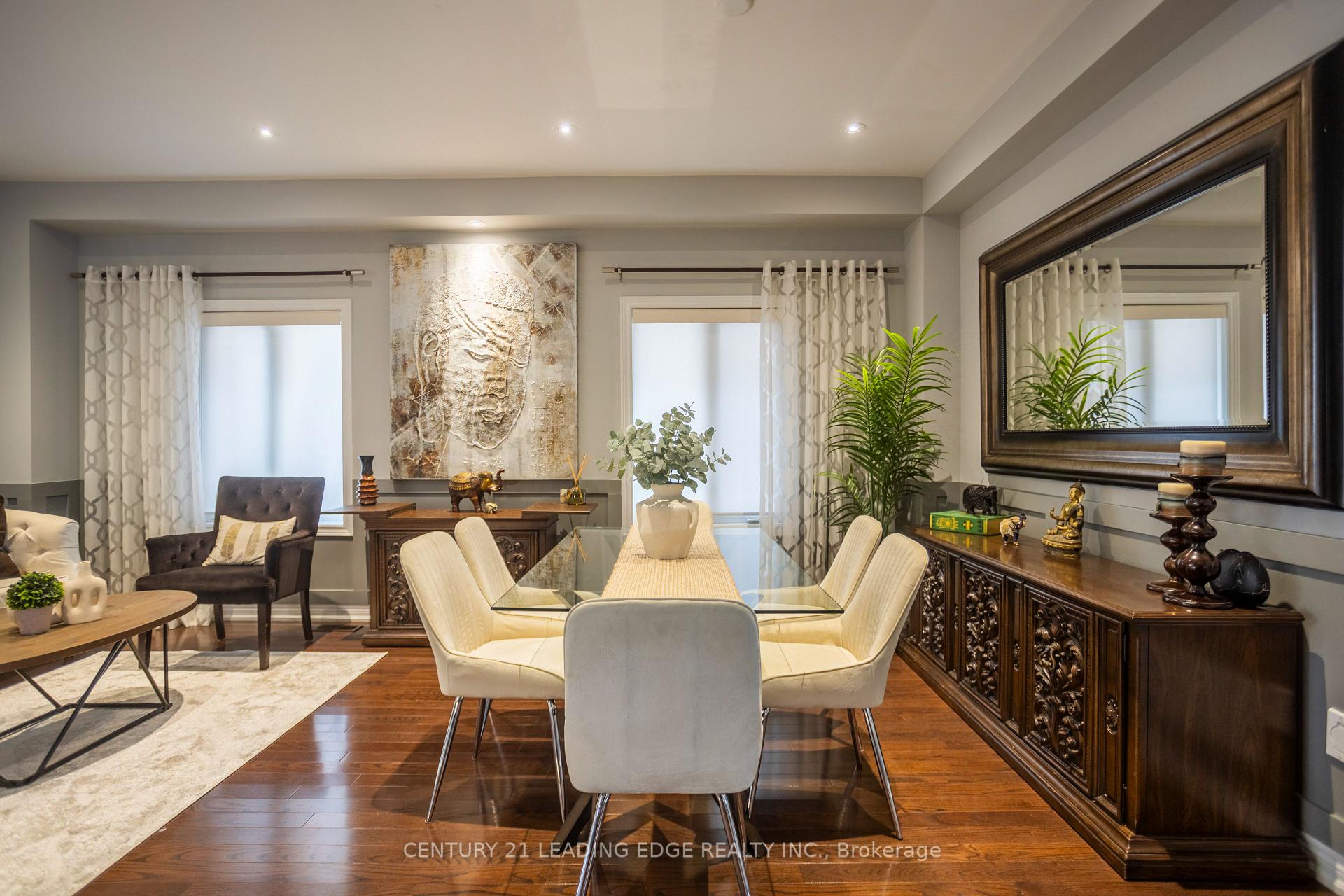 Photo 10 of 72 Pelister Drive, Markham, Greensborough — HOMEH