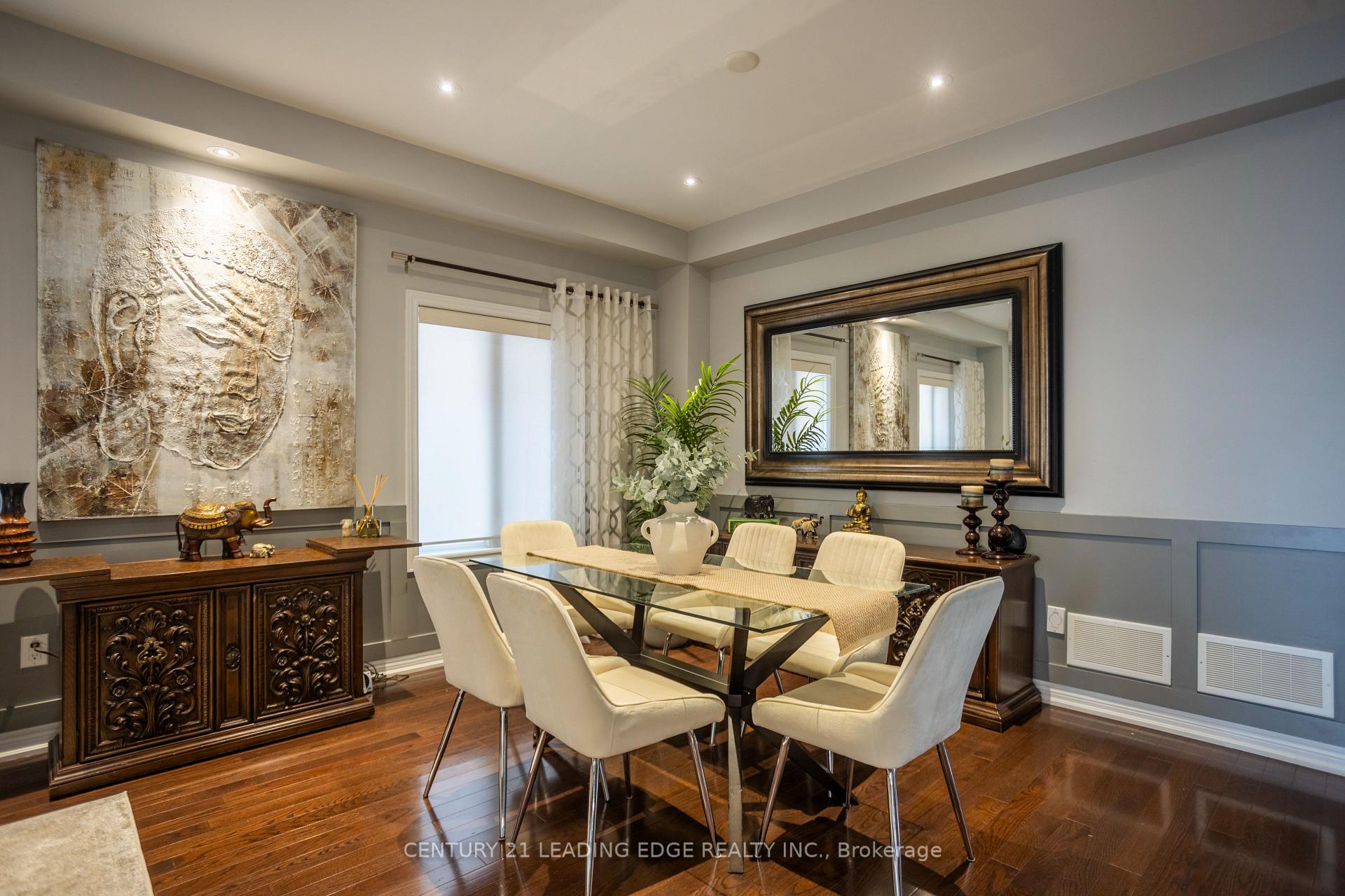 Photo 11 of 72 Pelister Drive, Markham, Greensborough — HOMEH