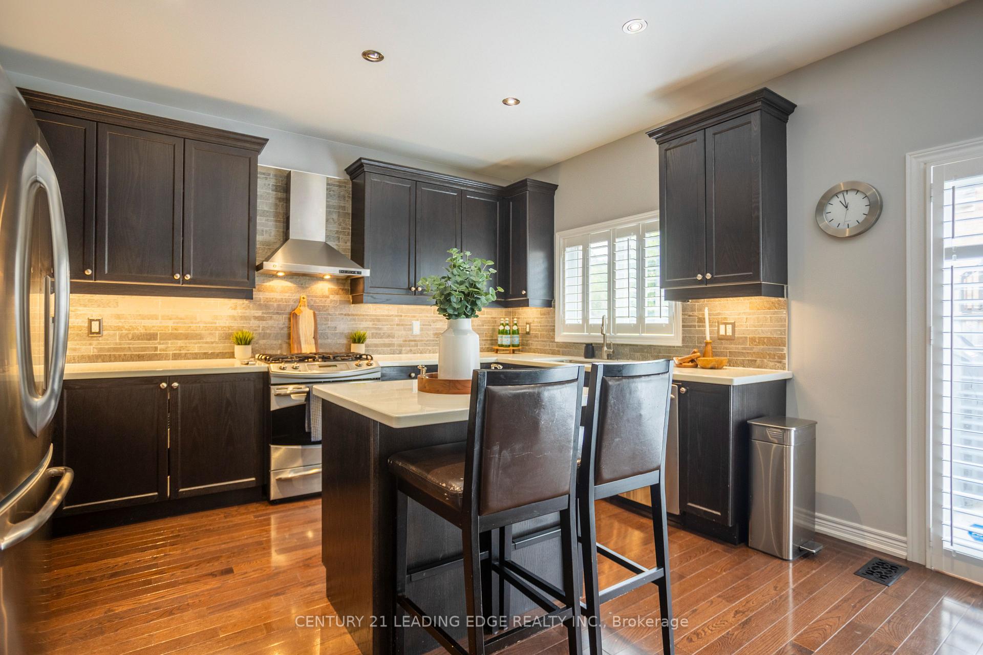 Photo 14 of 72 Pelister Drive, Markham, Greensborough — HOMEH
