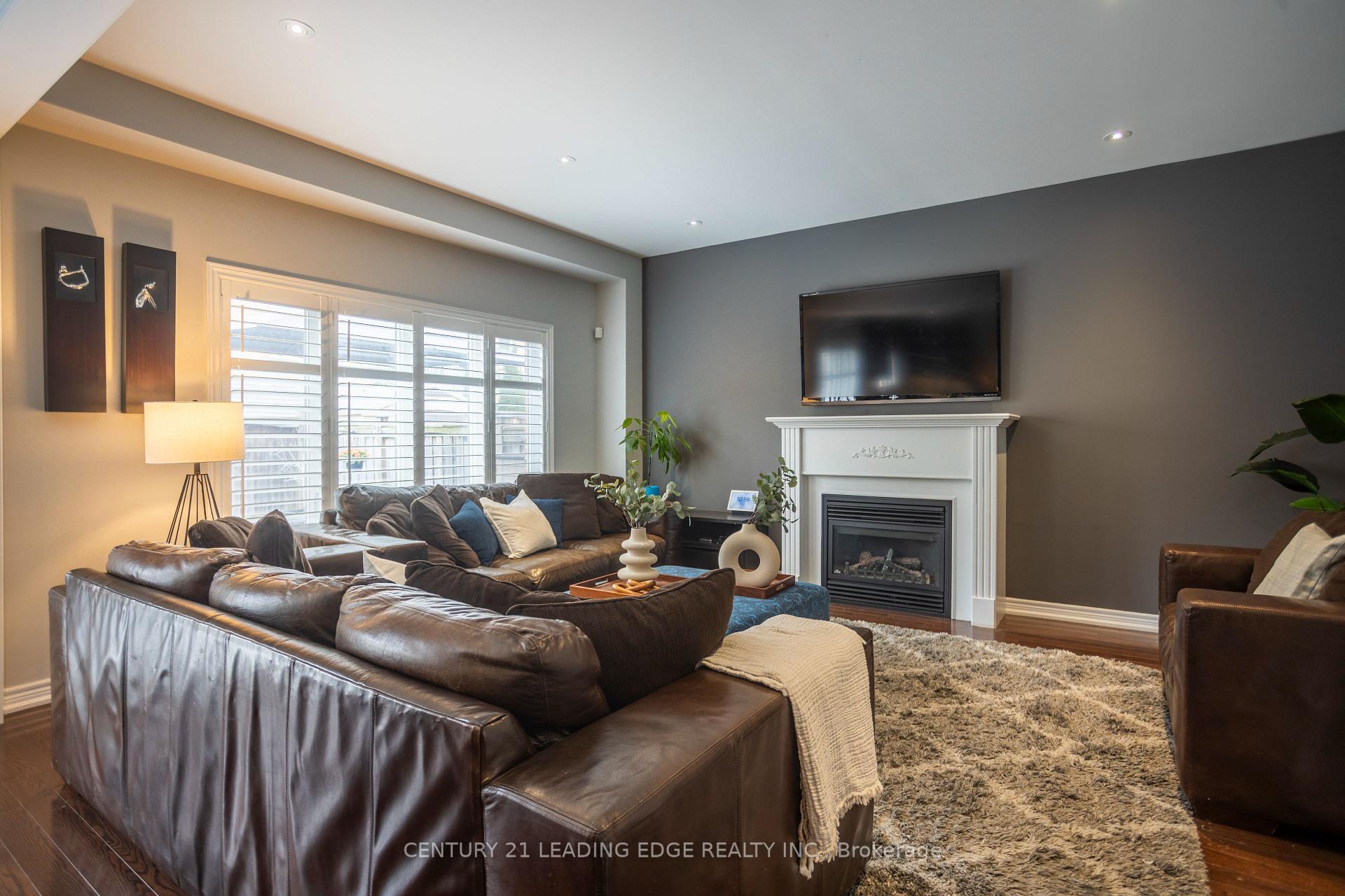 Photo 19 of 72 Pelister Drive, Markham, Greensborough — HOMEH