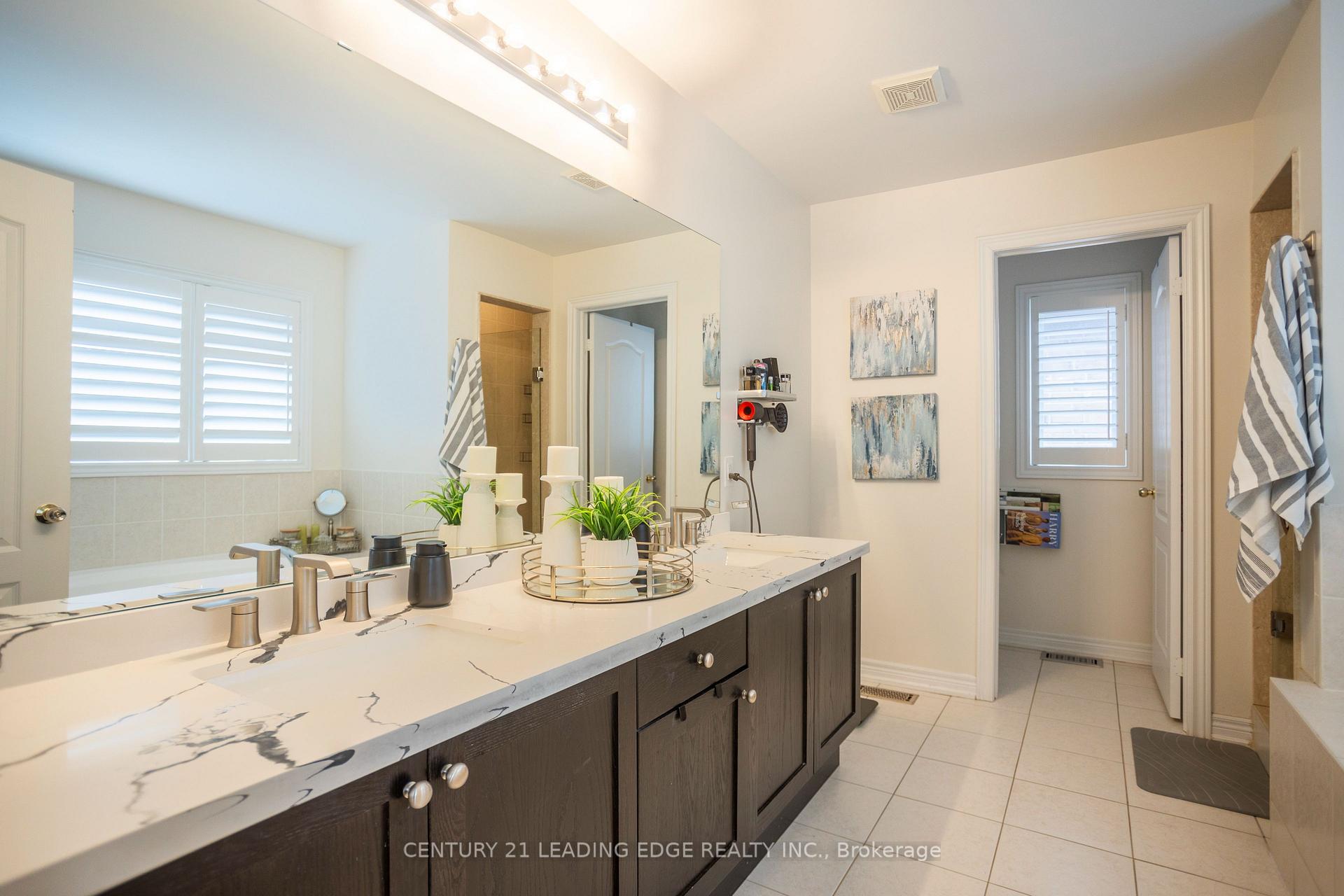 Photo 25 of 72 Pelister Drive, Markham, Greensborough — HOMEH