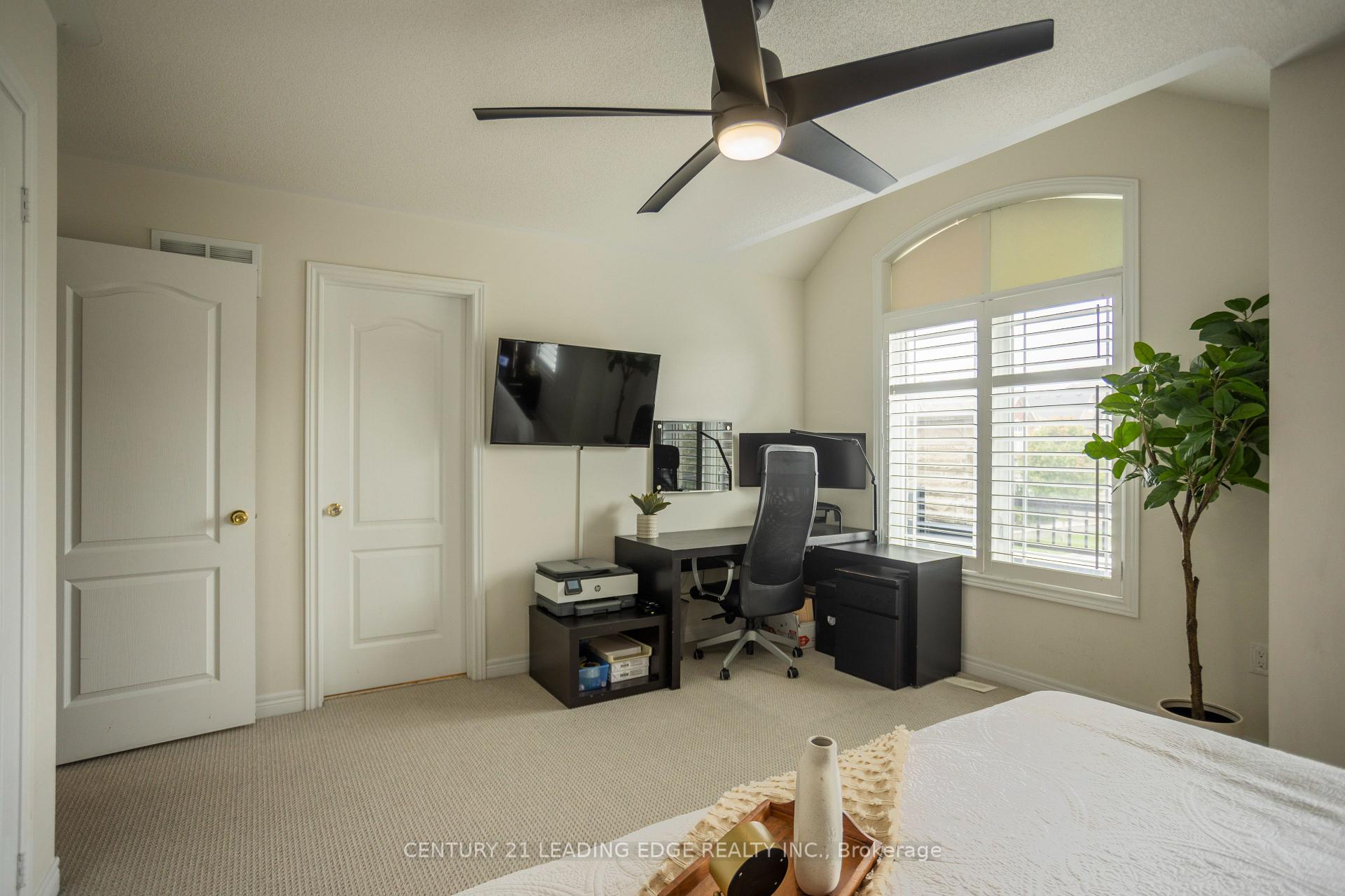 Photo 33 of 72 Pelister Drive, Markham, Greensborough — HOMEH