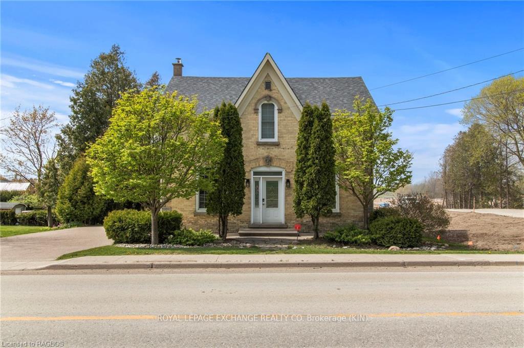 Front of 1180 Queen Street
