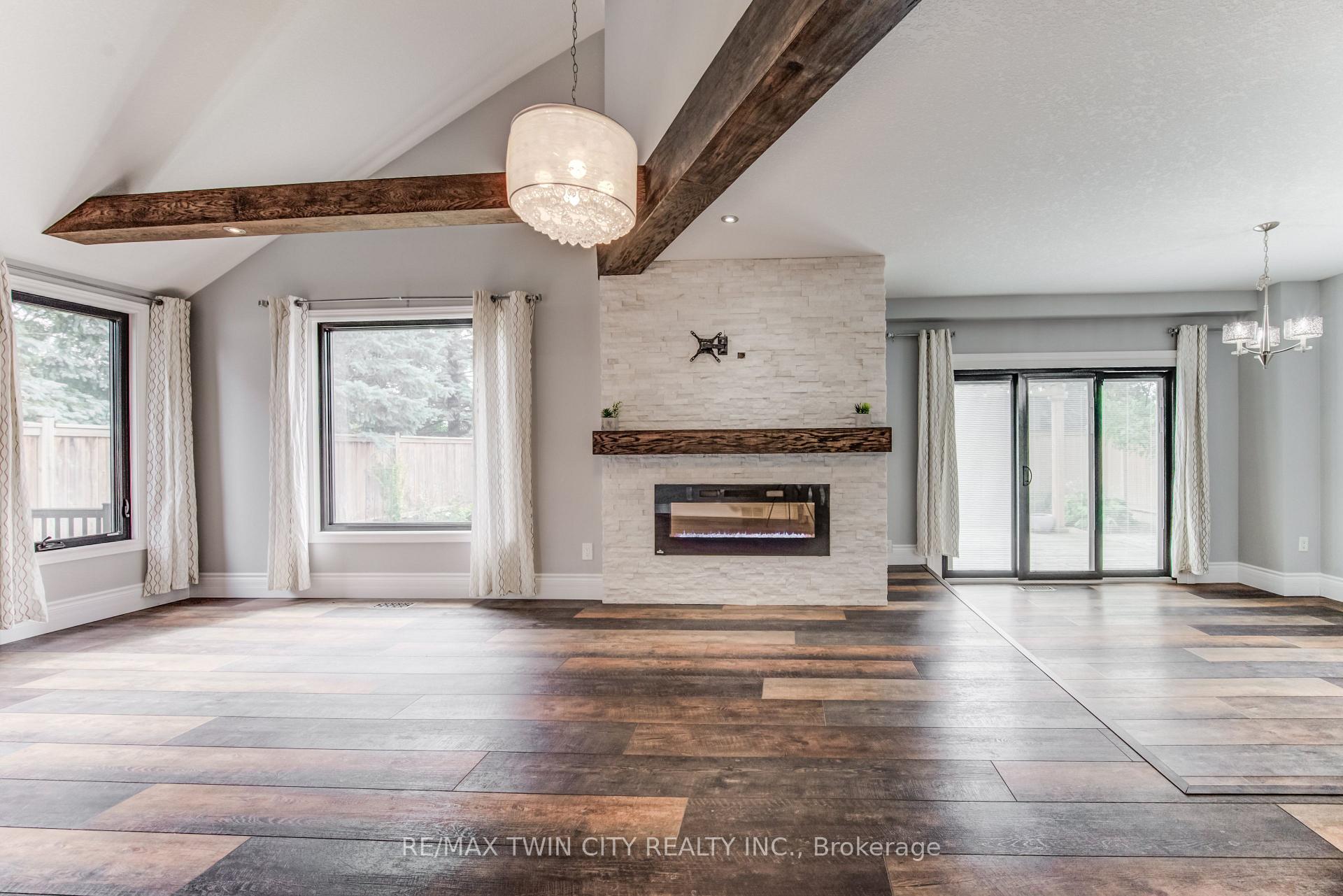 Photo 12 of 3 Westview Crescent, Kitchener, Forest Heights — HOMEH
