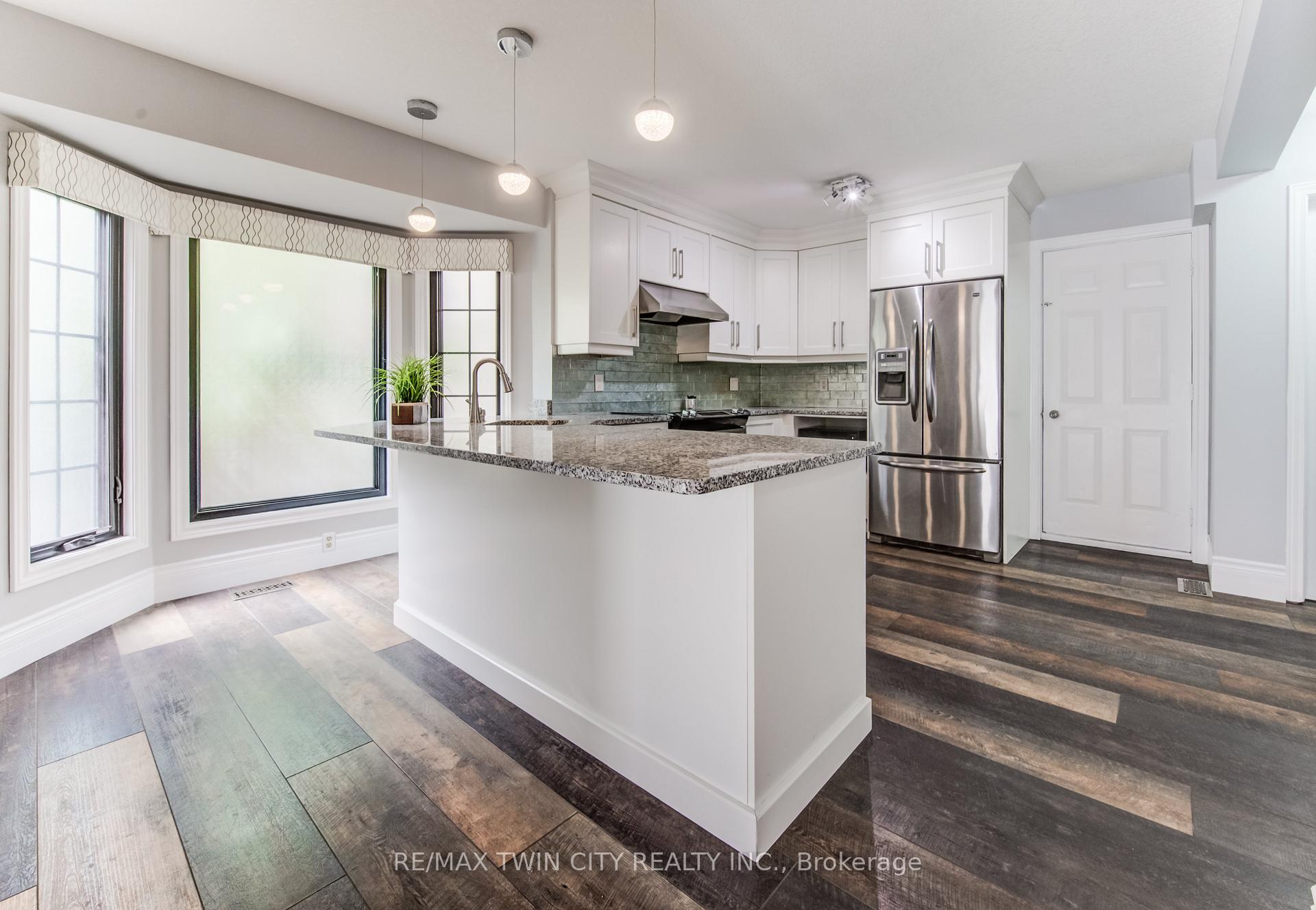 Photo 20 of 3 Westview Crescent, Kitchener, Forest Heights — HOMEH