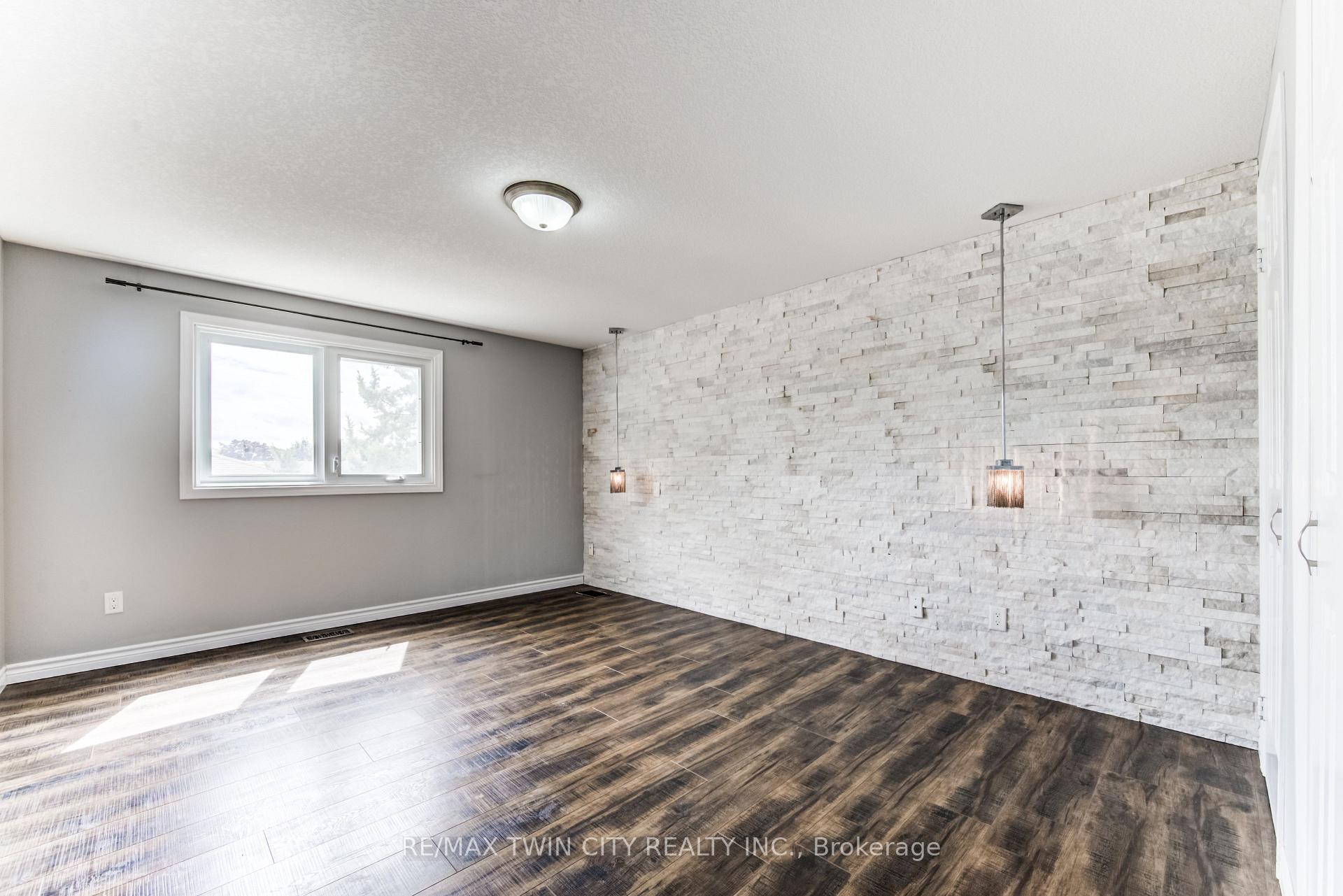 Photo 29 of 3 Westview Crescent, Kitchener, Forest Heights — HOMEH