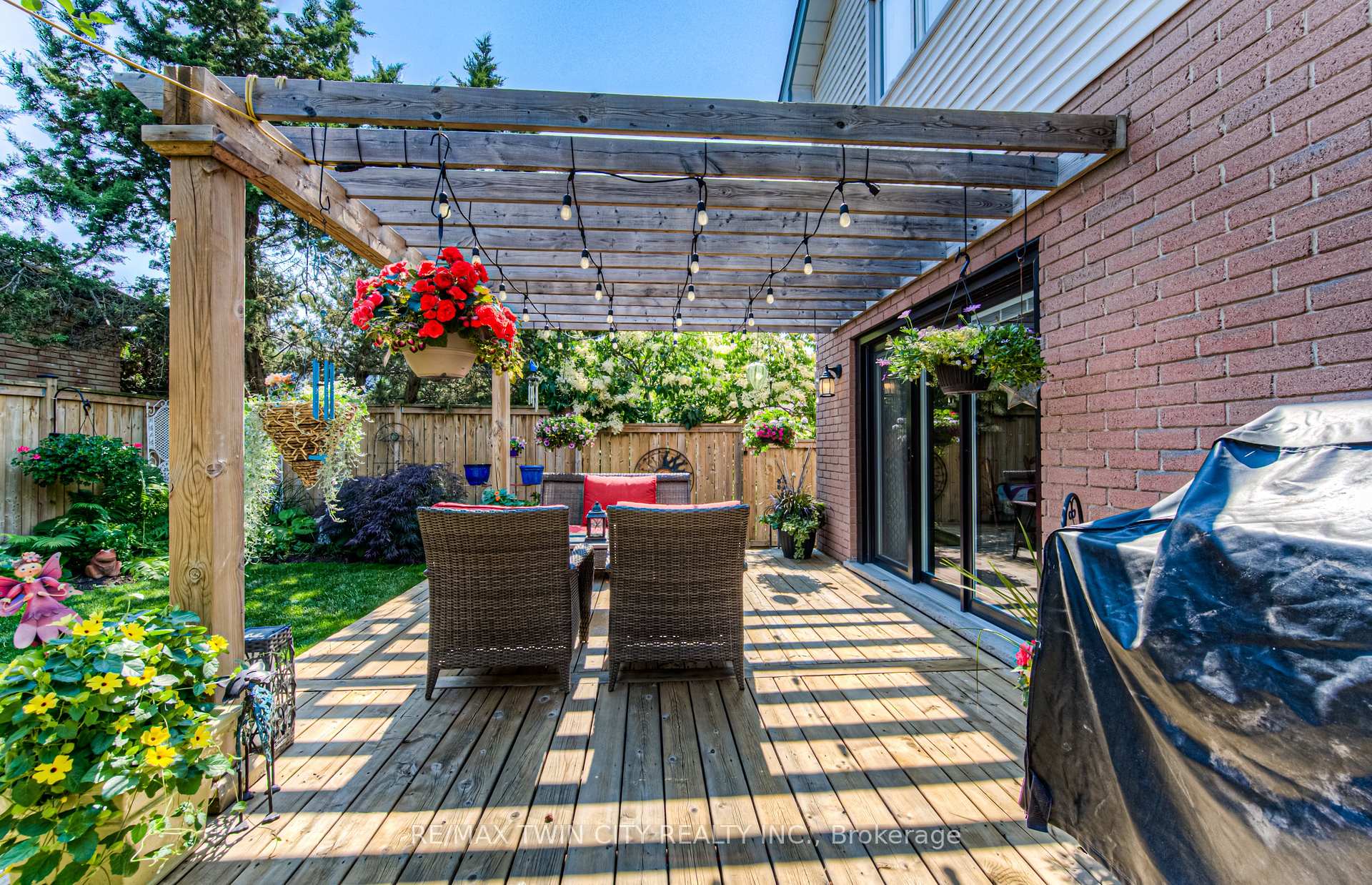 Photo 38 of 3 Westview Crescent, Kitchener, Forest Heights — HOMEH