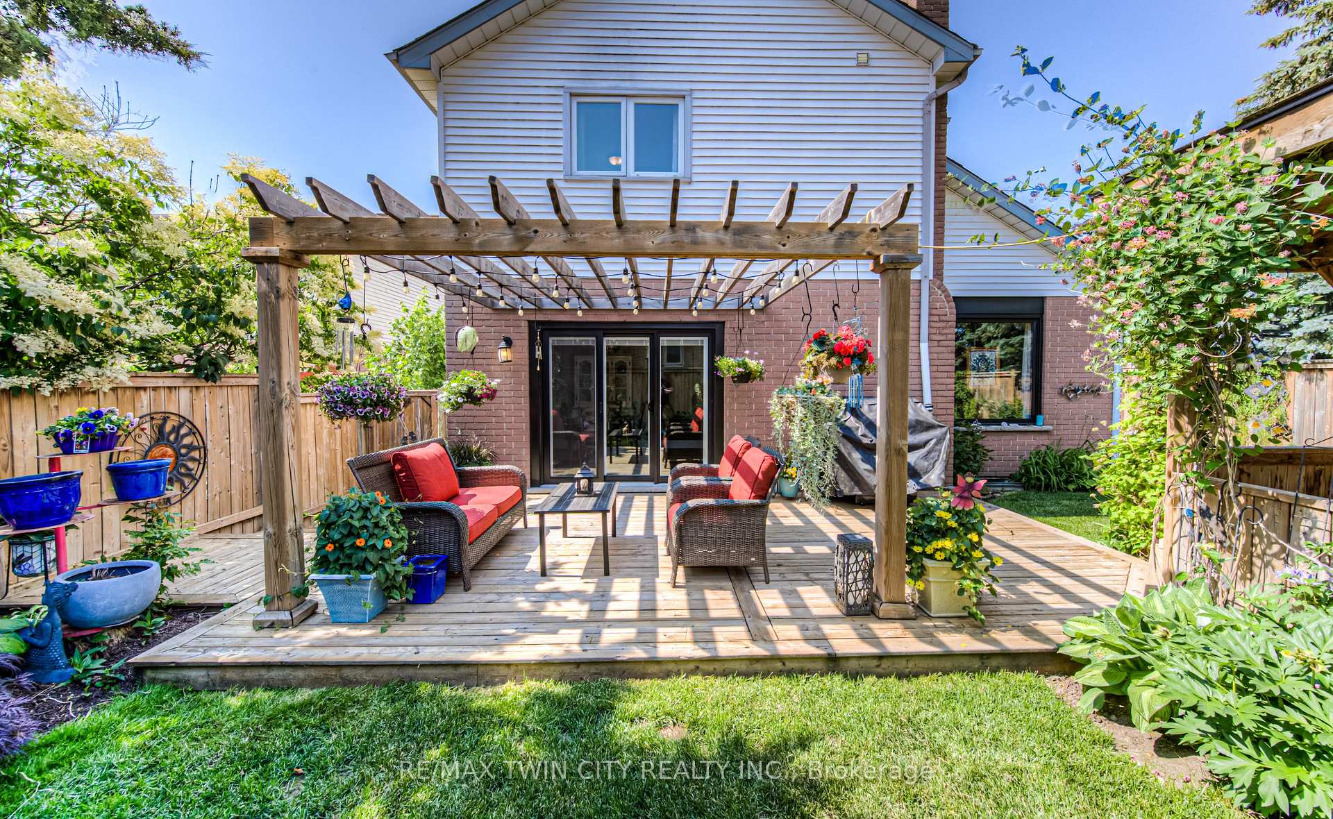 Photo 41 of 3 Westview Crescent, Kitchener, Forest Heights — HOMEH