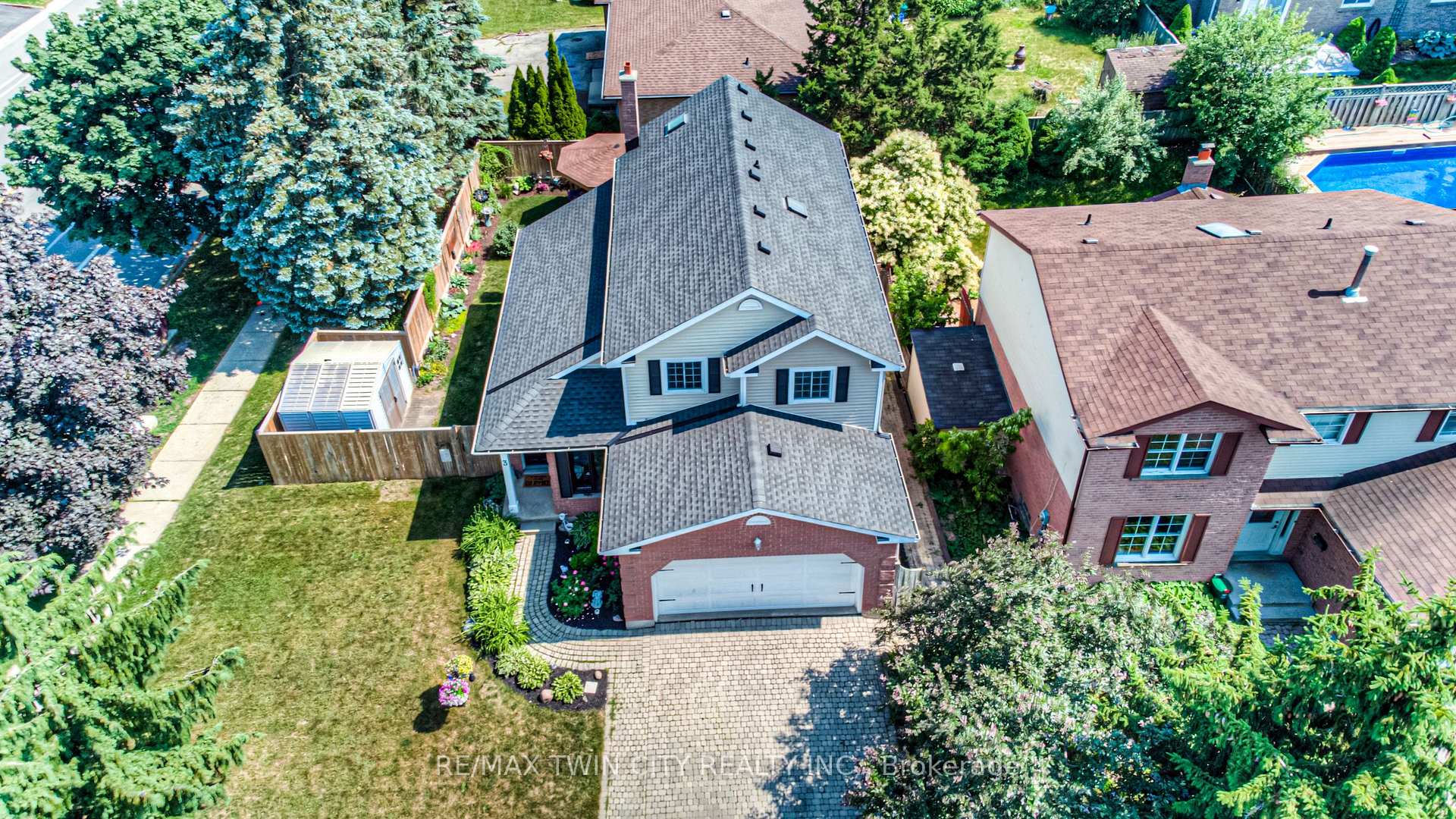 Photo 50 of 3 Westview Crescent, Kitchener, Forest Heights — HOMEH