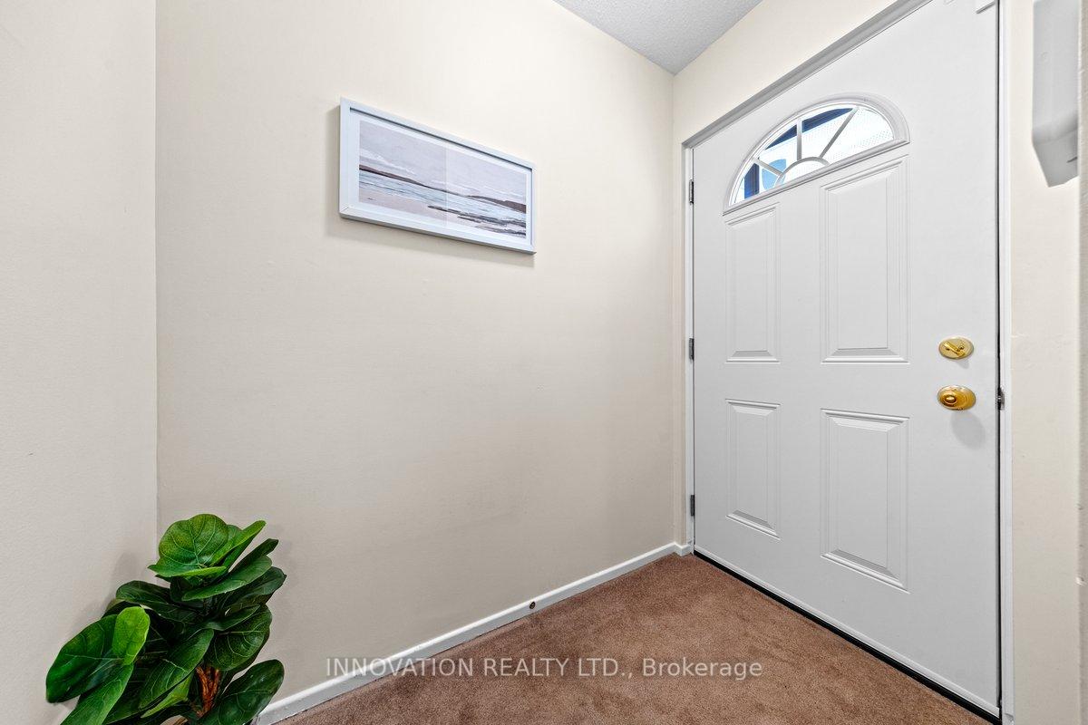 Photo 3 of 63 Castlefrank Road, Ottawa, Kanata - Glencairn/Hazeldean — HOMEH