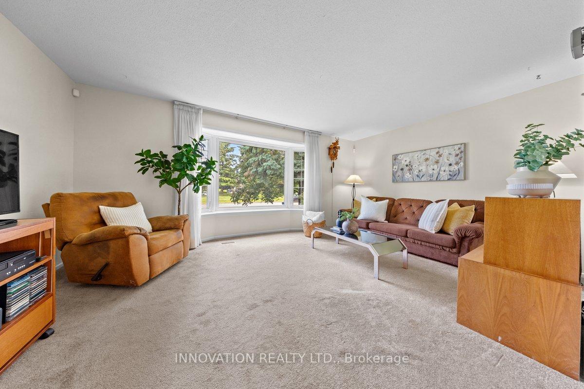 Photo 5 of 63 Castlefrank Road, Ottawa, Kanata - Glencairn/Hazeldean — HOMEH
