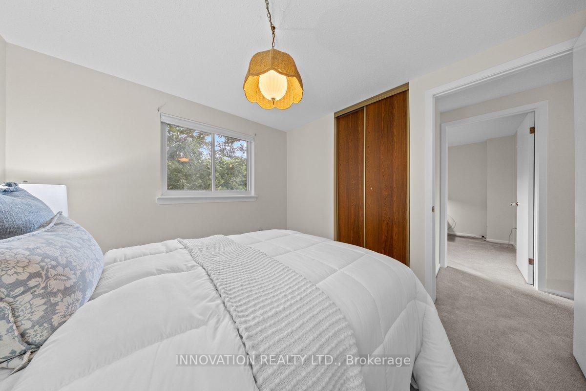 Photo 16 of 63 Castlefrank Road, Ottawa, Kanata - Glencairn/Hazeldean — HOMEH