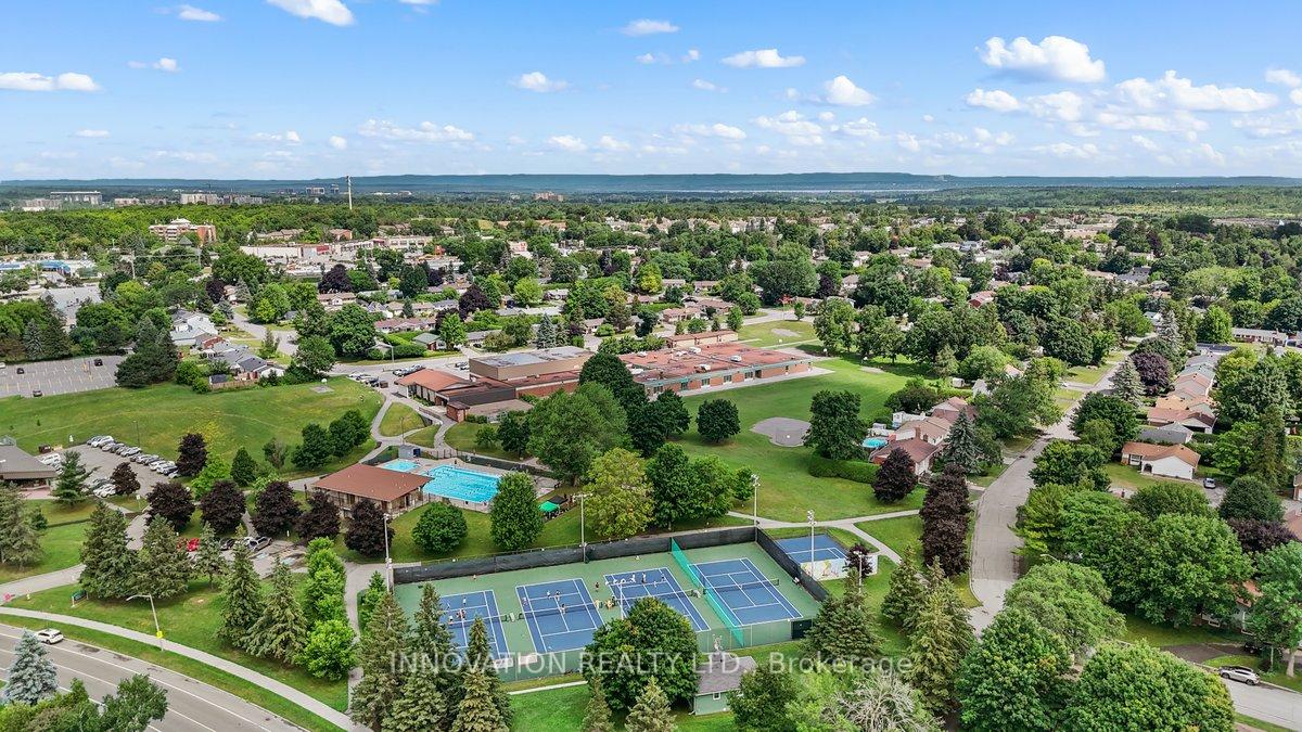Photo 20 of 63 Castlefrank Road, Ottawa, Kanata - Glencairn/Hazeldean — HOMEH