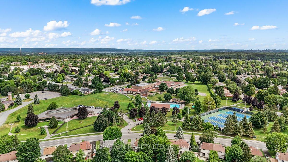 Photo 21 of 63 Castlefrank Road, Ottawa, Kanata - Glencairn/Hazeldean — HOMEH