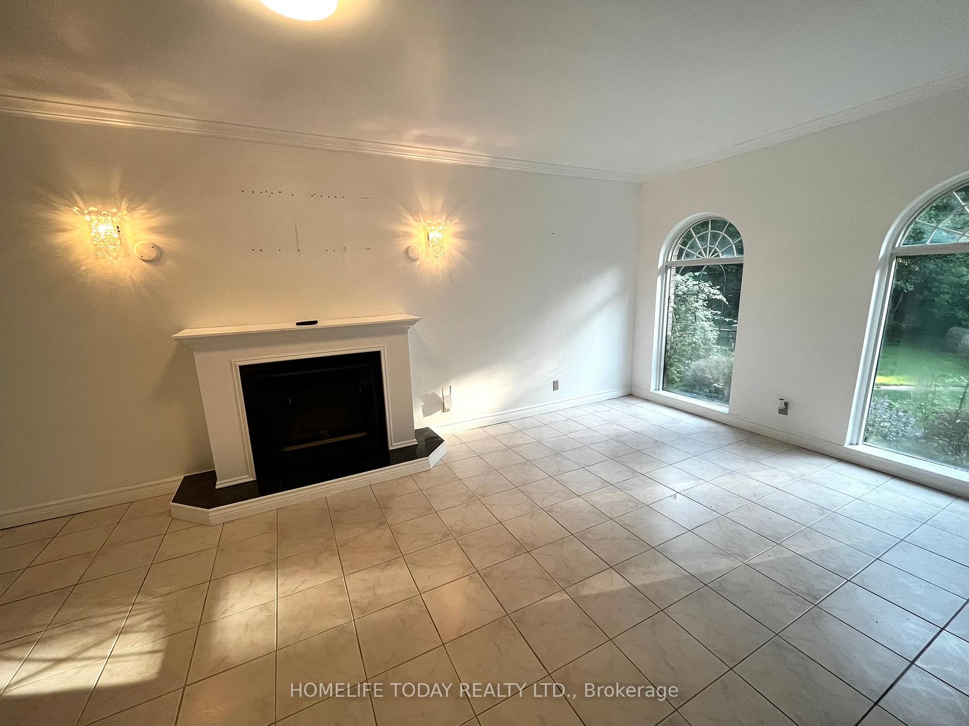 Photo 5 of 365 Eleanor Place, Hamilton, Ancaster — HOMEH