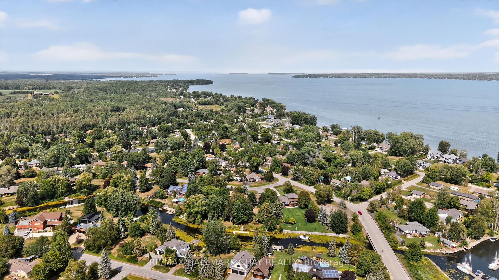 Photo 32 of 1180 Shore Acres Drive, Innisfil, Gilford — HOMEH
