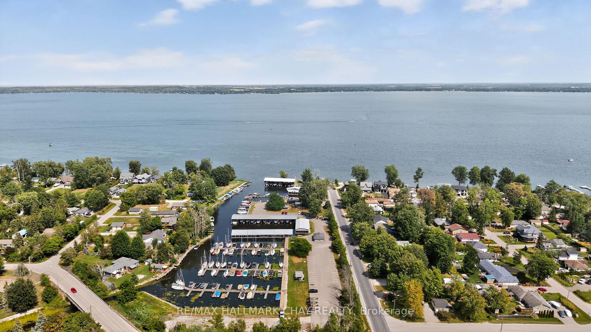 Photo 33 of 1180 Shore Acres Drive, Innisfil, Gilford — HOMEH