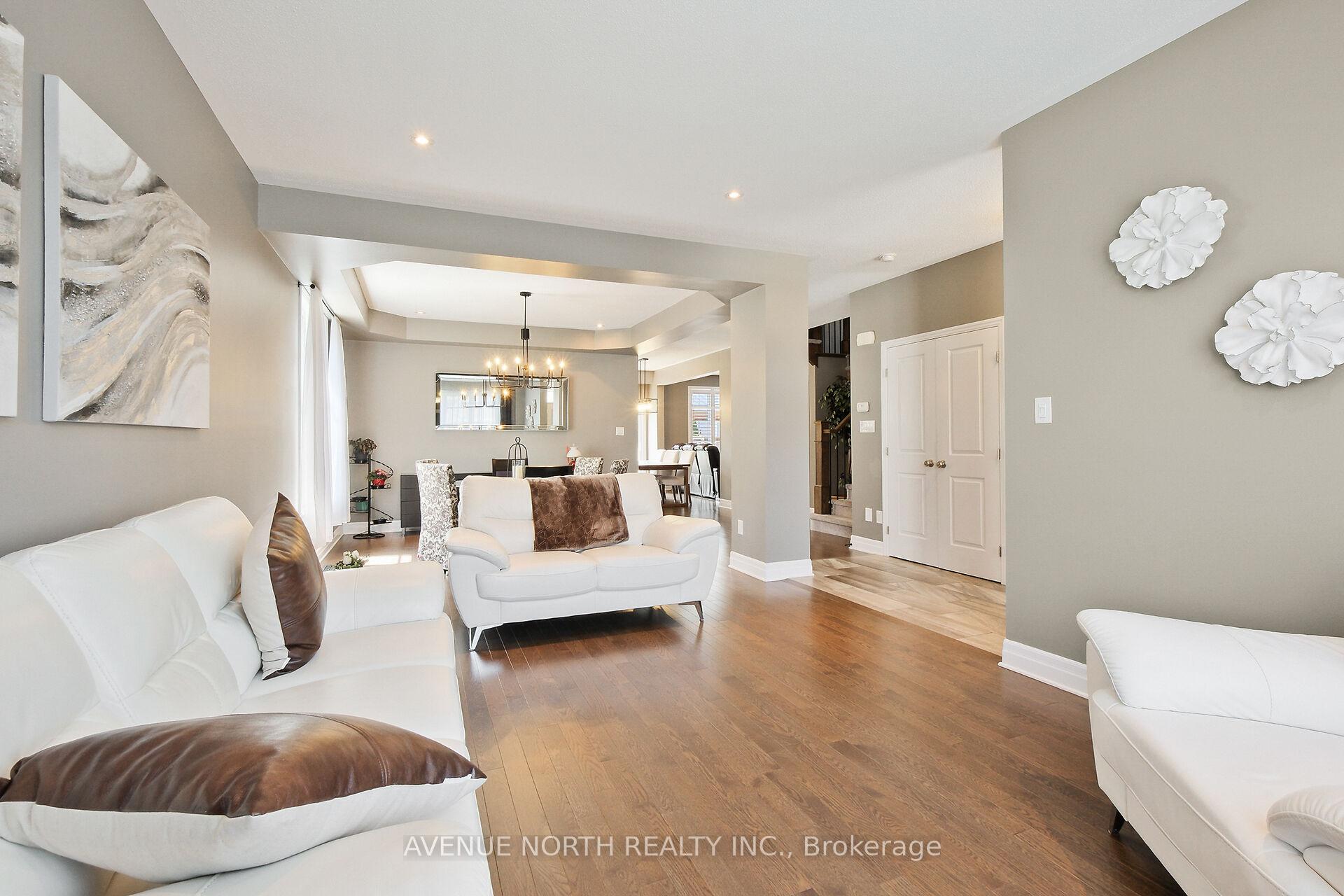 Photo 6 of 332 Andalusian Crescent, Ottawa, Kanata - Emerald Meadows/Trailwest — HOMEH
