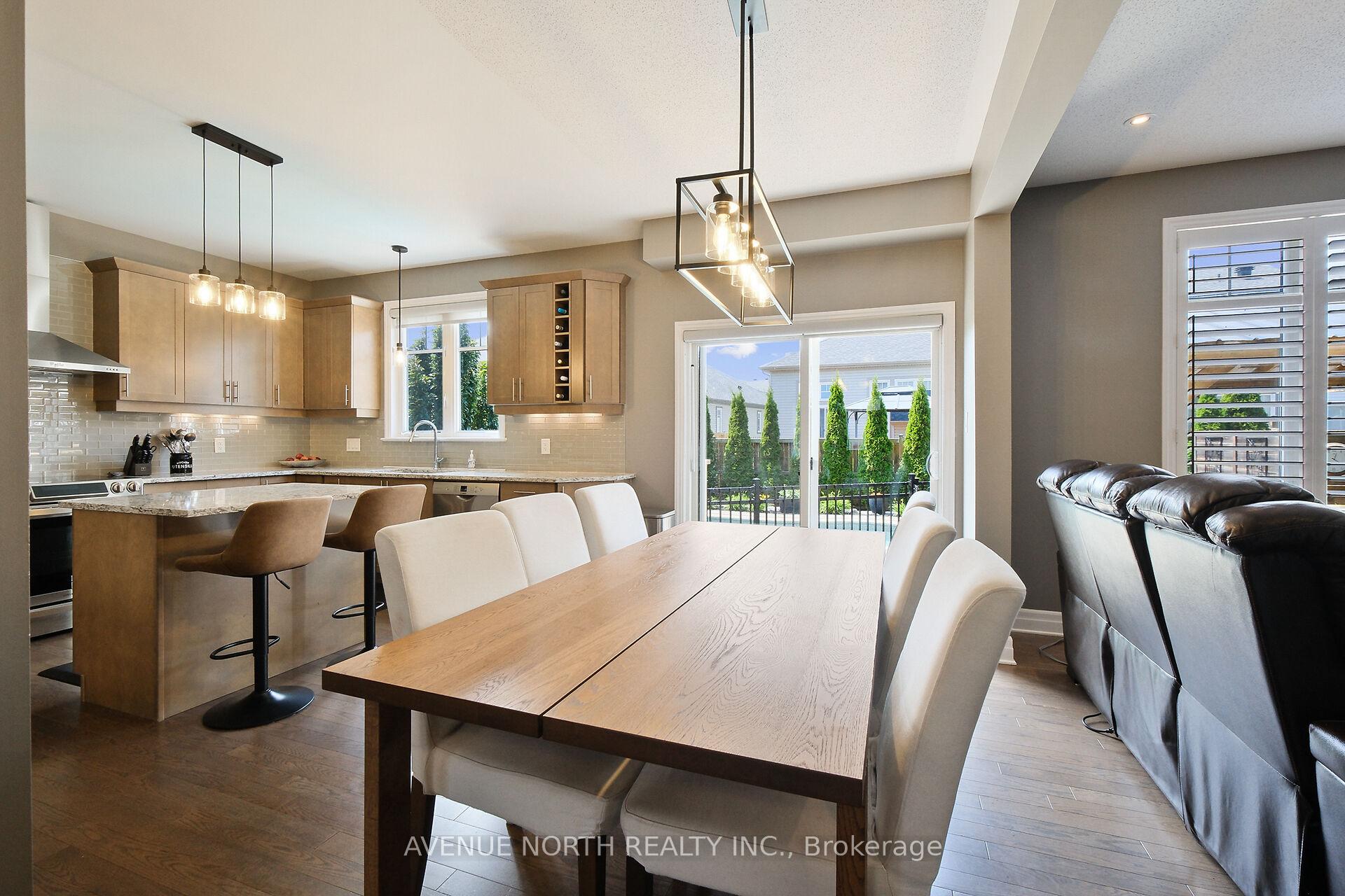 Photo 10 of 332 Andalusian Crescent, Ottawa, Kanata - Emerald Meadows/Trailwest — HOMEH