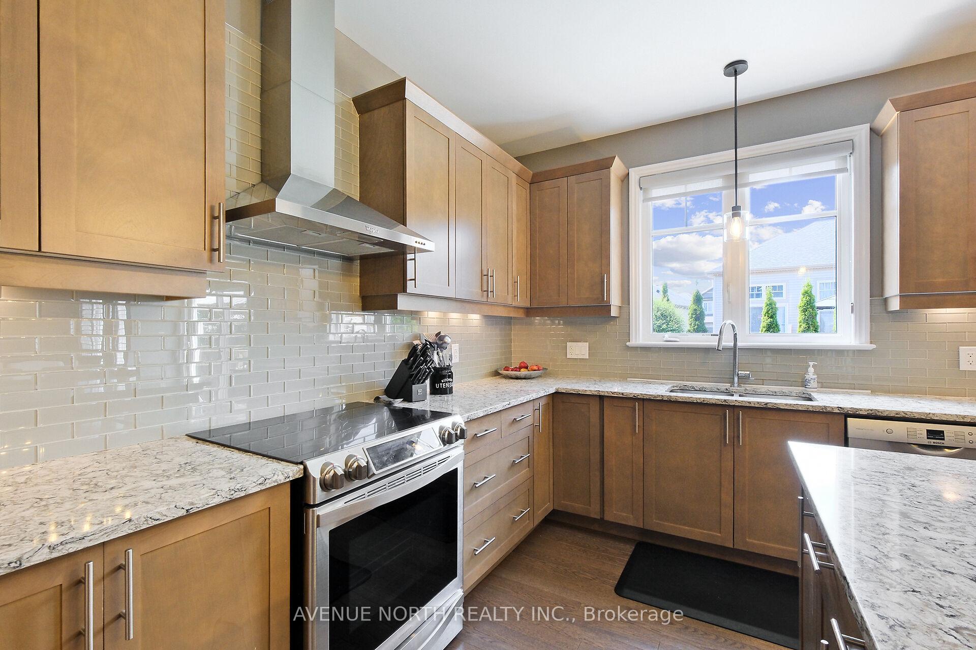 Photo 13 of 332 Andalusian Crescent, Ottawa, Kanata - Emerald Meadows/Trailwest — HOMEH