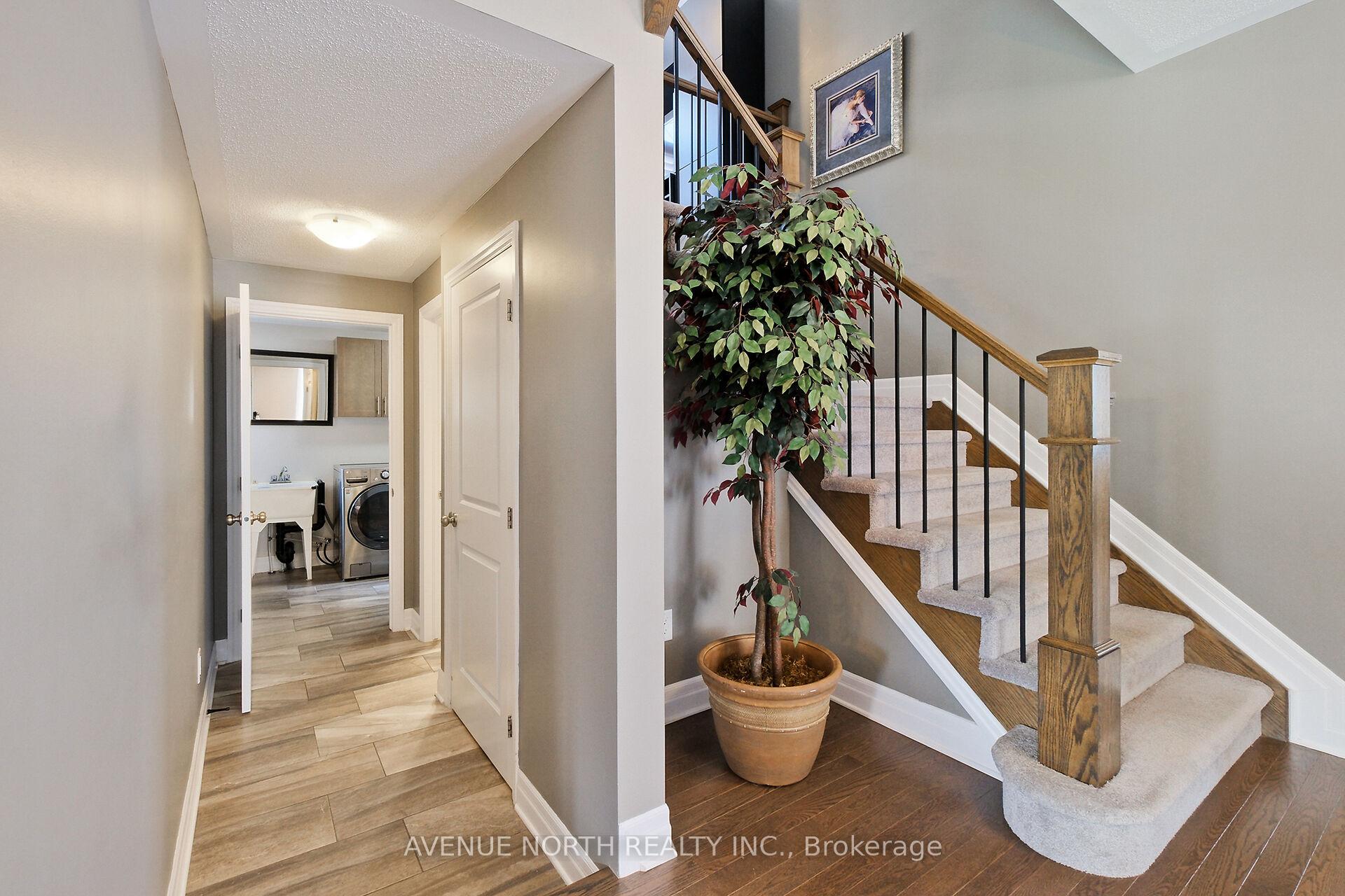 Photo 18 of 332 Andalusian Crescent, Ottawa, Kanata - Emerald Meadows/Trailwest — HOMEH
