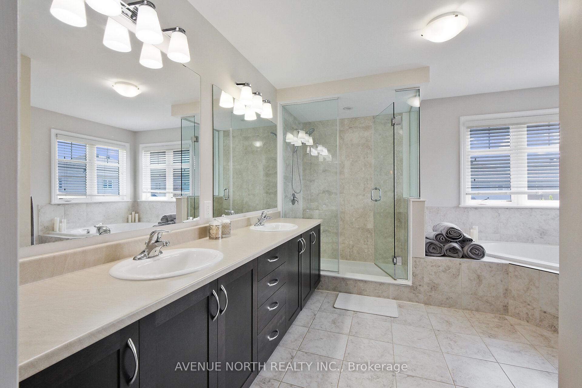 Photo 33 of 332 Andalusian Crescent, Ottawa, Kanata - Emerald Meadows/Trailwest — HOMEH