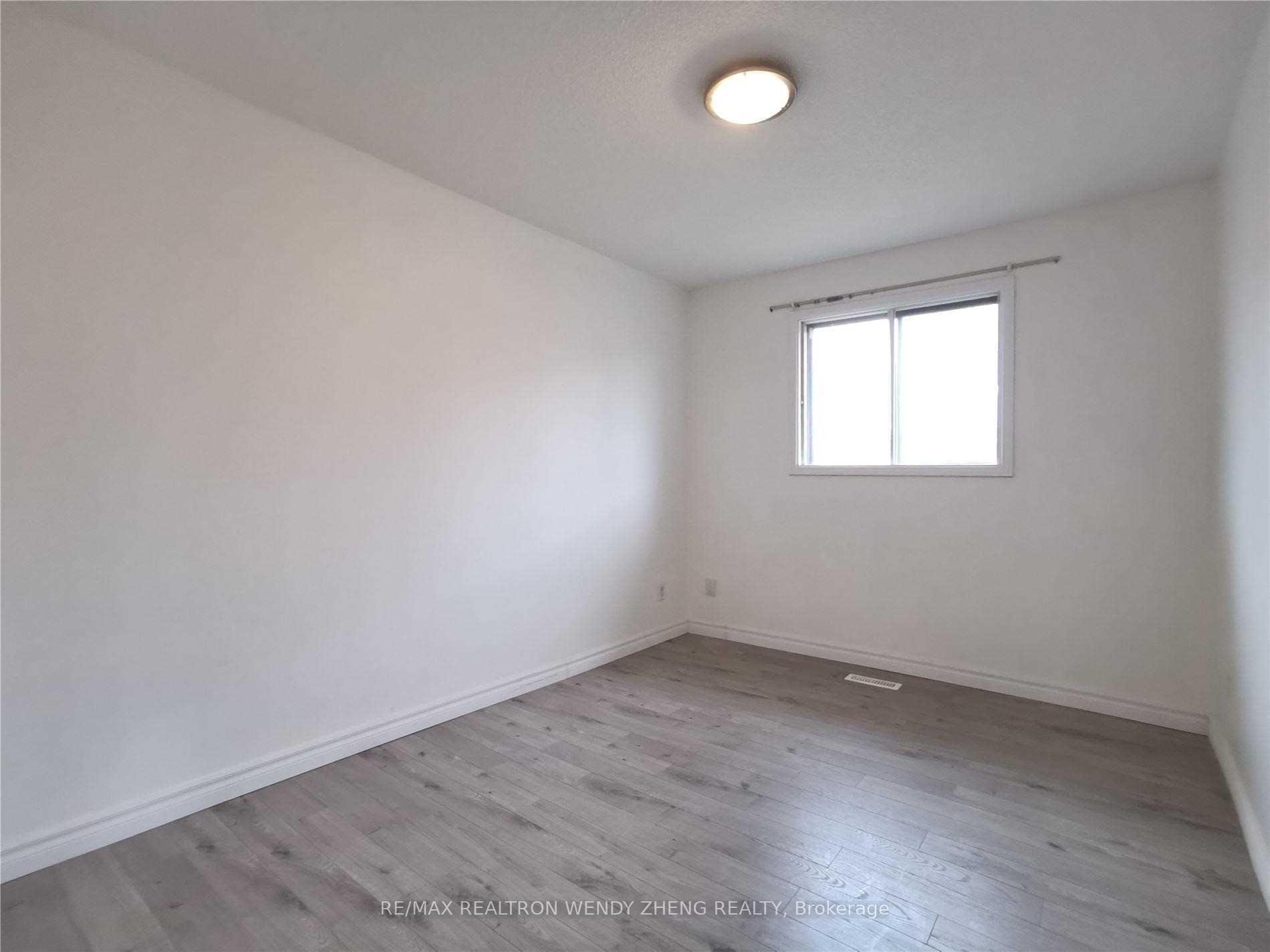 Photo 9 of Unit Upper, 4 Fordcombe Crescent, Markham, Milliken Mills West — HOMEH